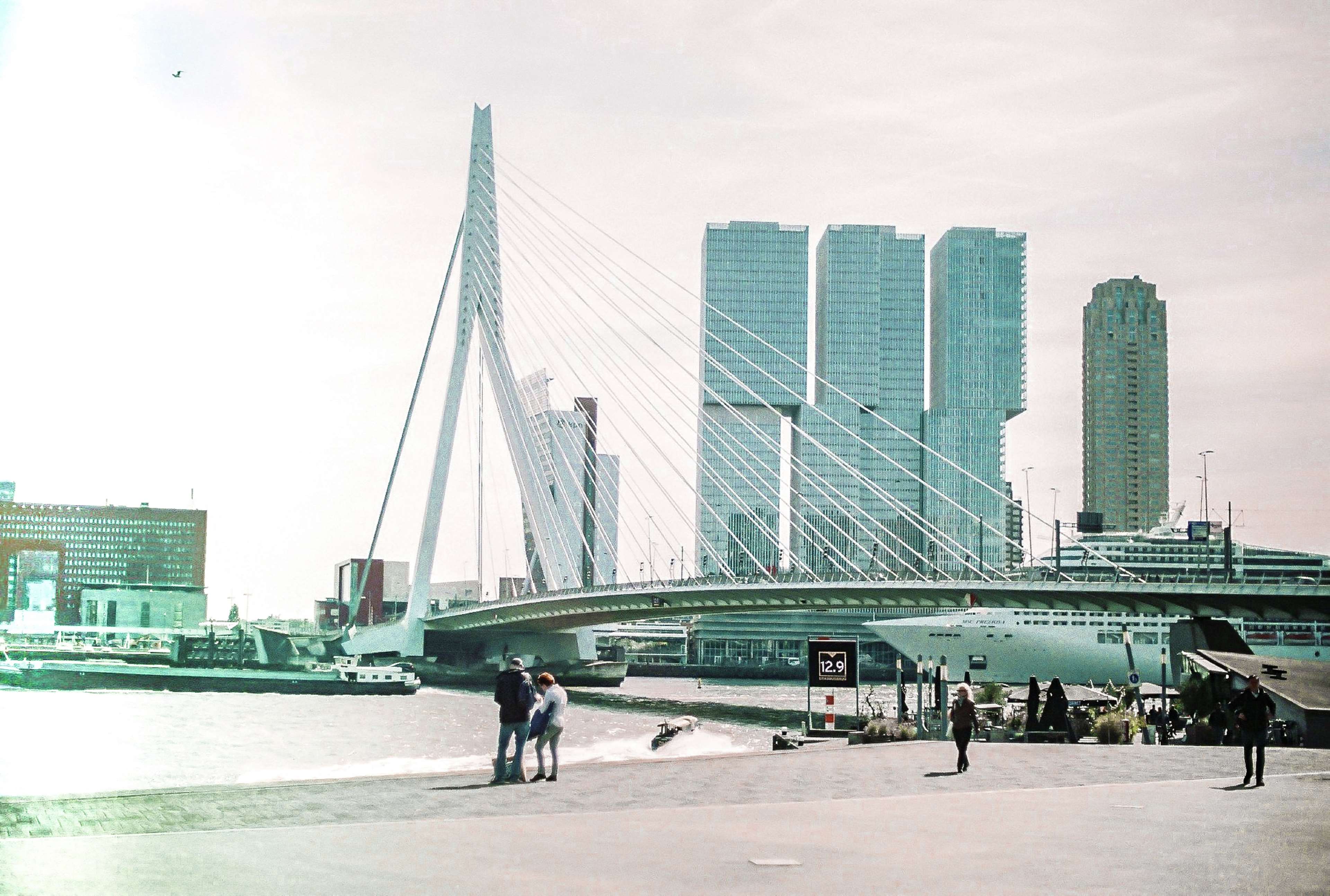Hilton Rotterdam - Tap to explore photos
