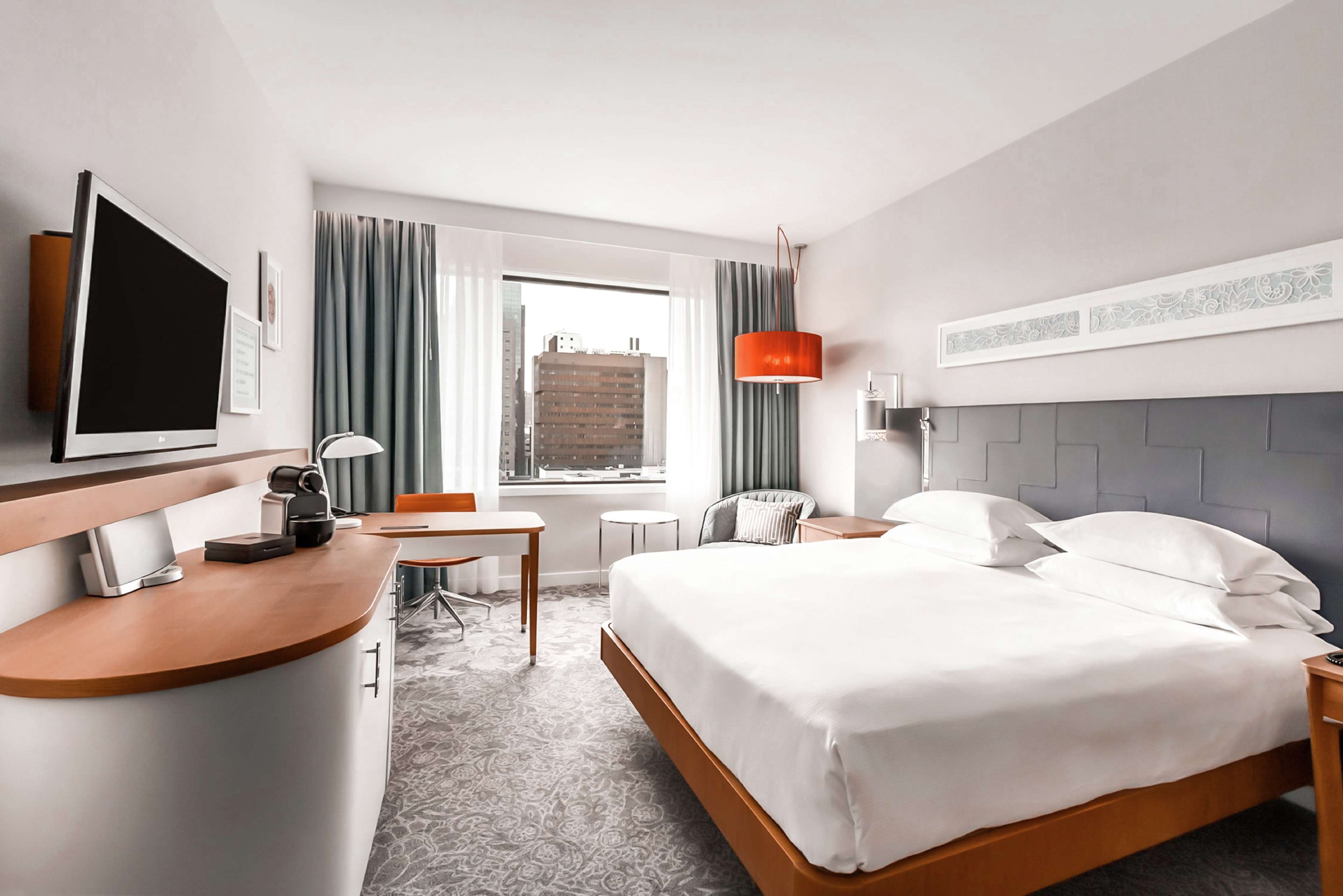 Hilton Rotterdam Room Type - Superior King Room