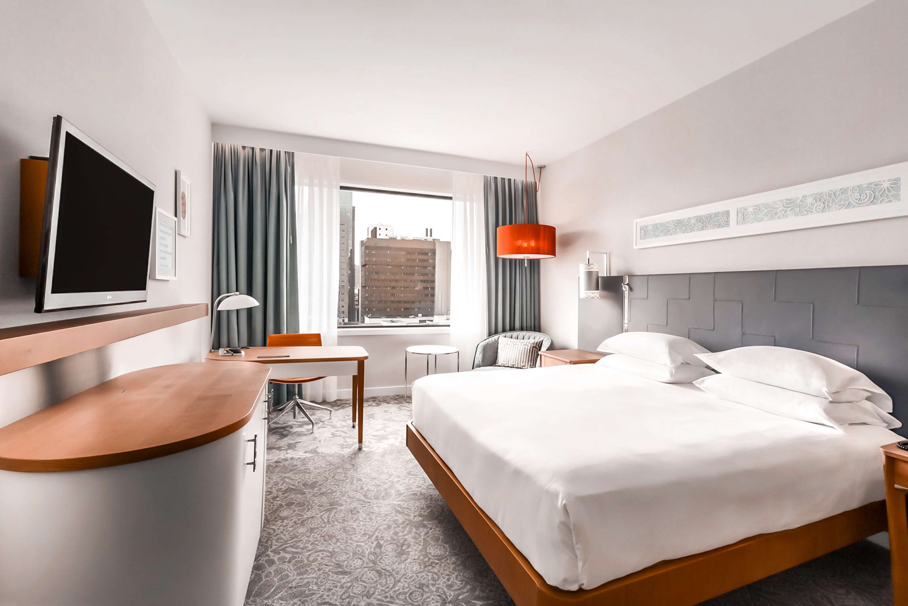 Hilton Rotterdam Room Type - King Guest Room