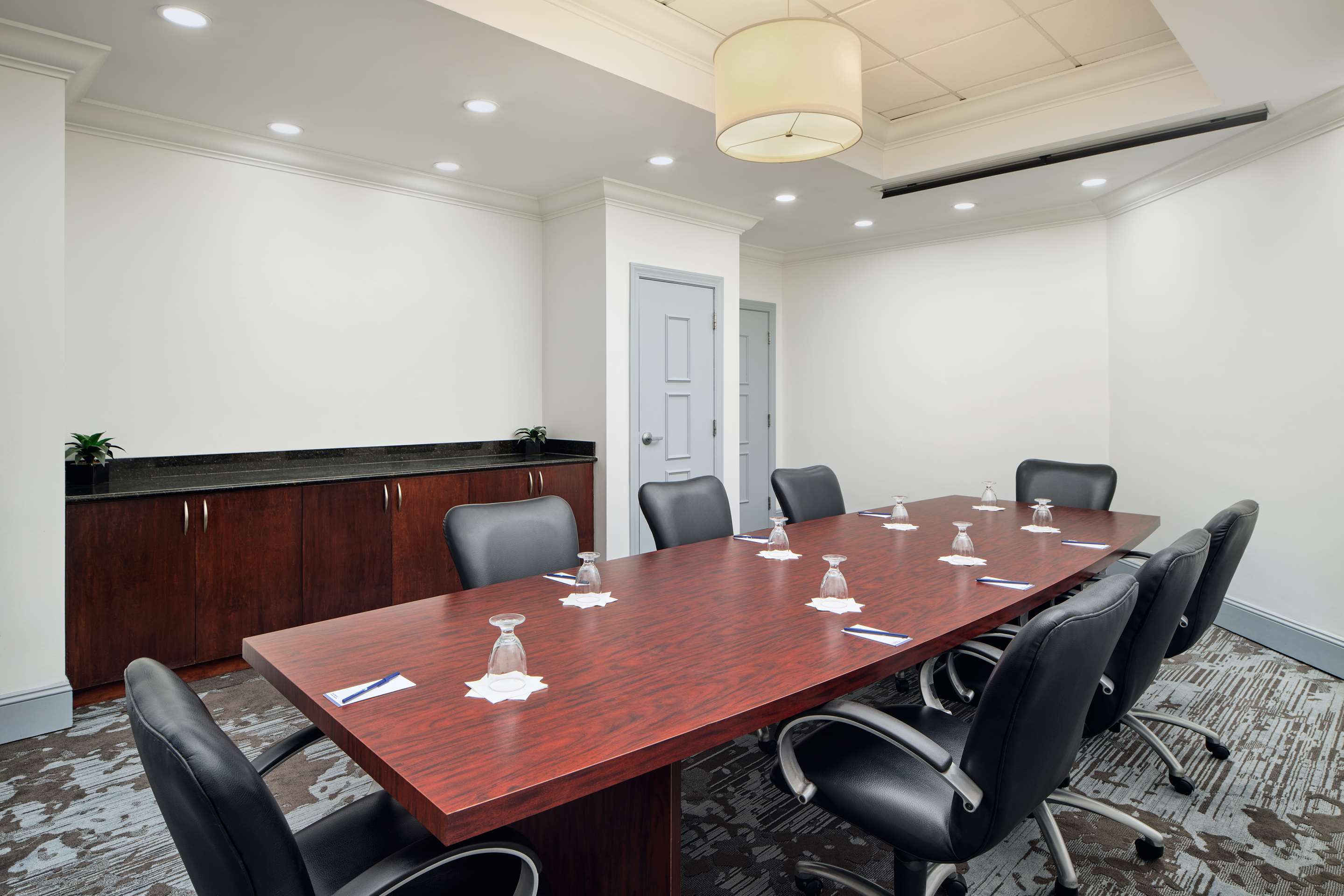 Meeting Room | DoubleTree by Hilton Hotel Rocky Mount