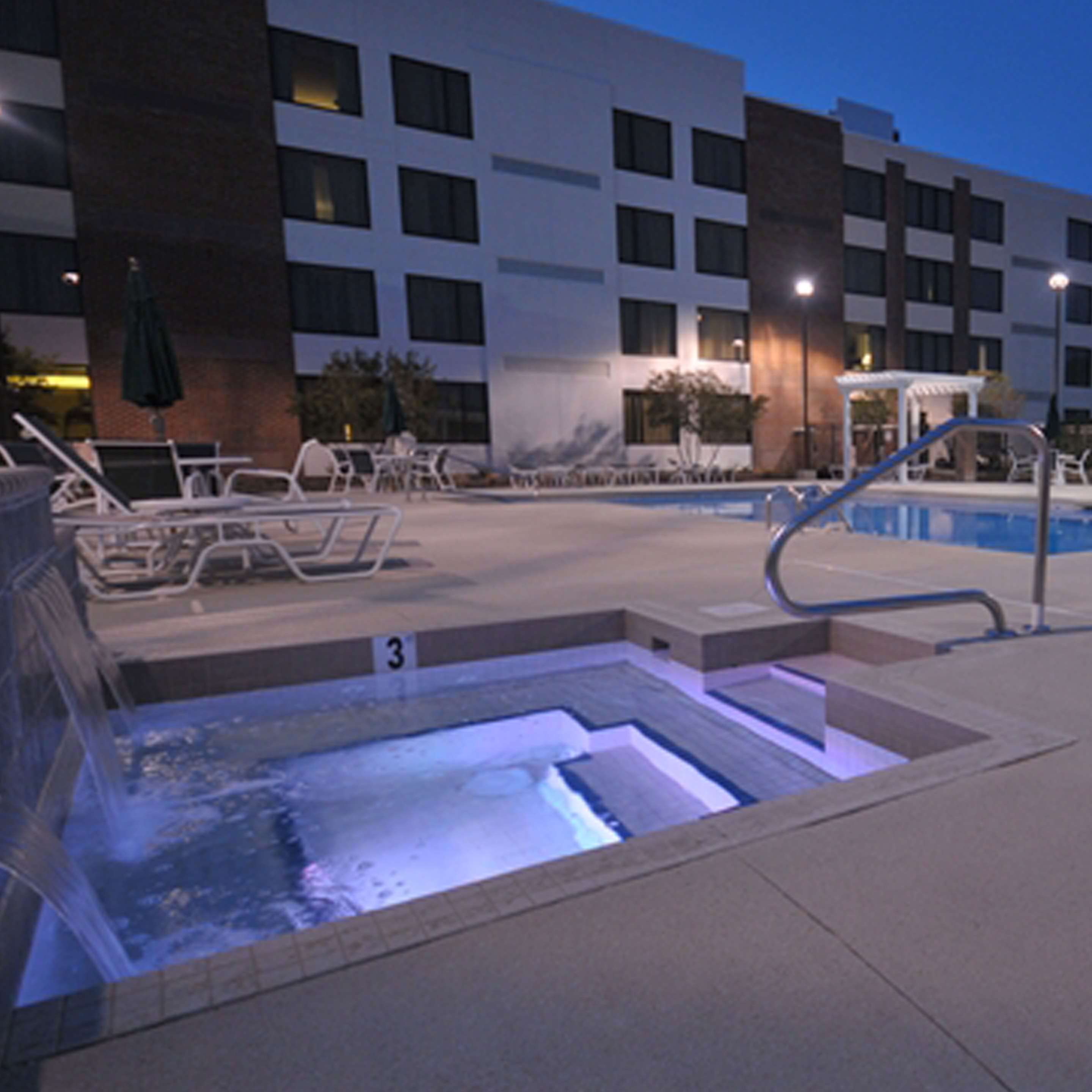 Pool | DoubleTree by Hilton Hotel Rocky Mount