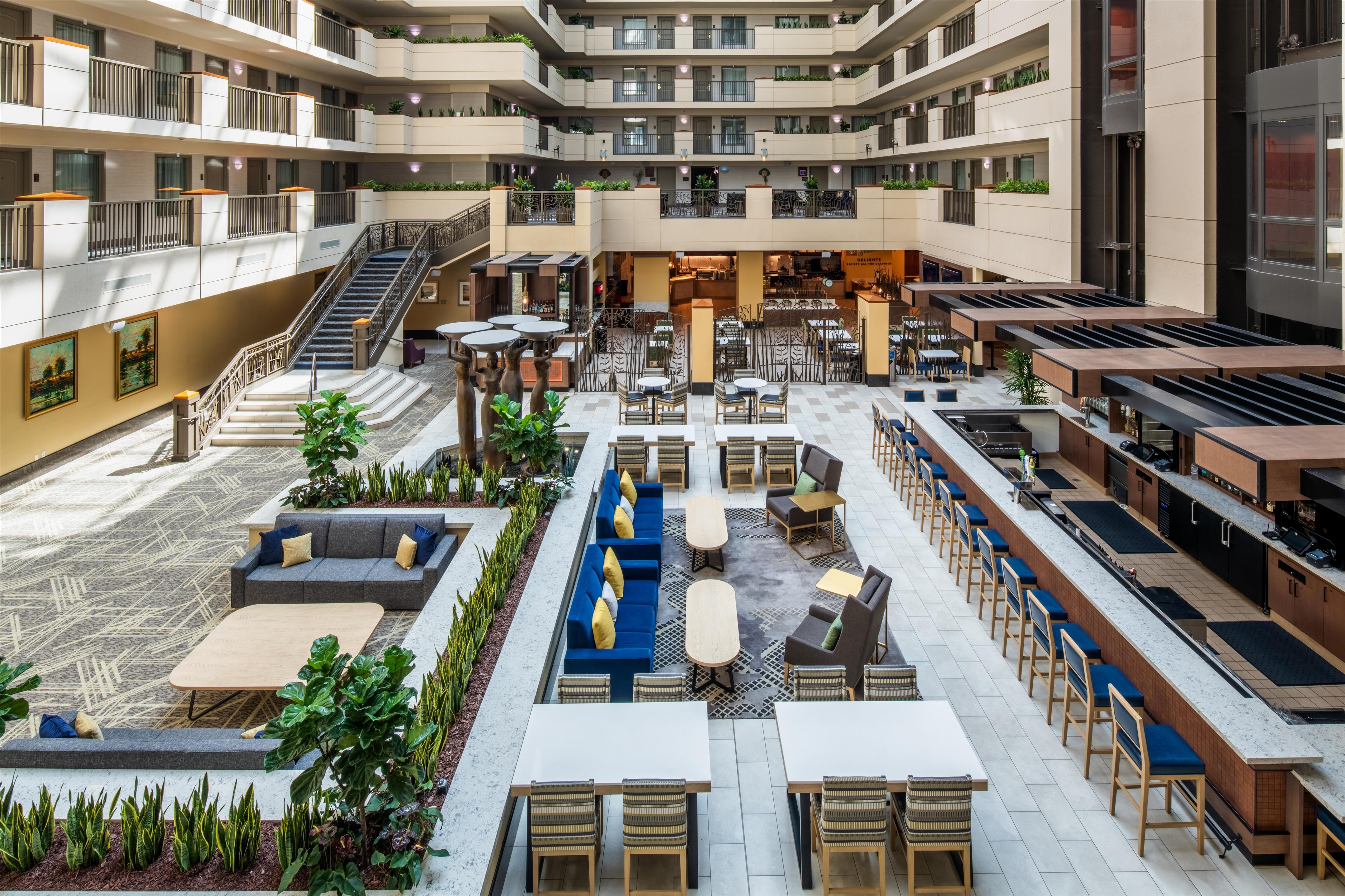 Lobby | Embassy Suites by Hilton Sacramento Riverfront Promenade