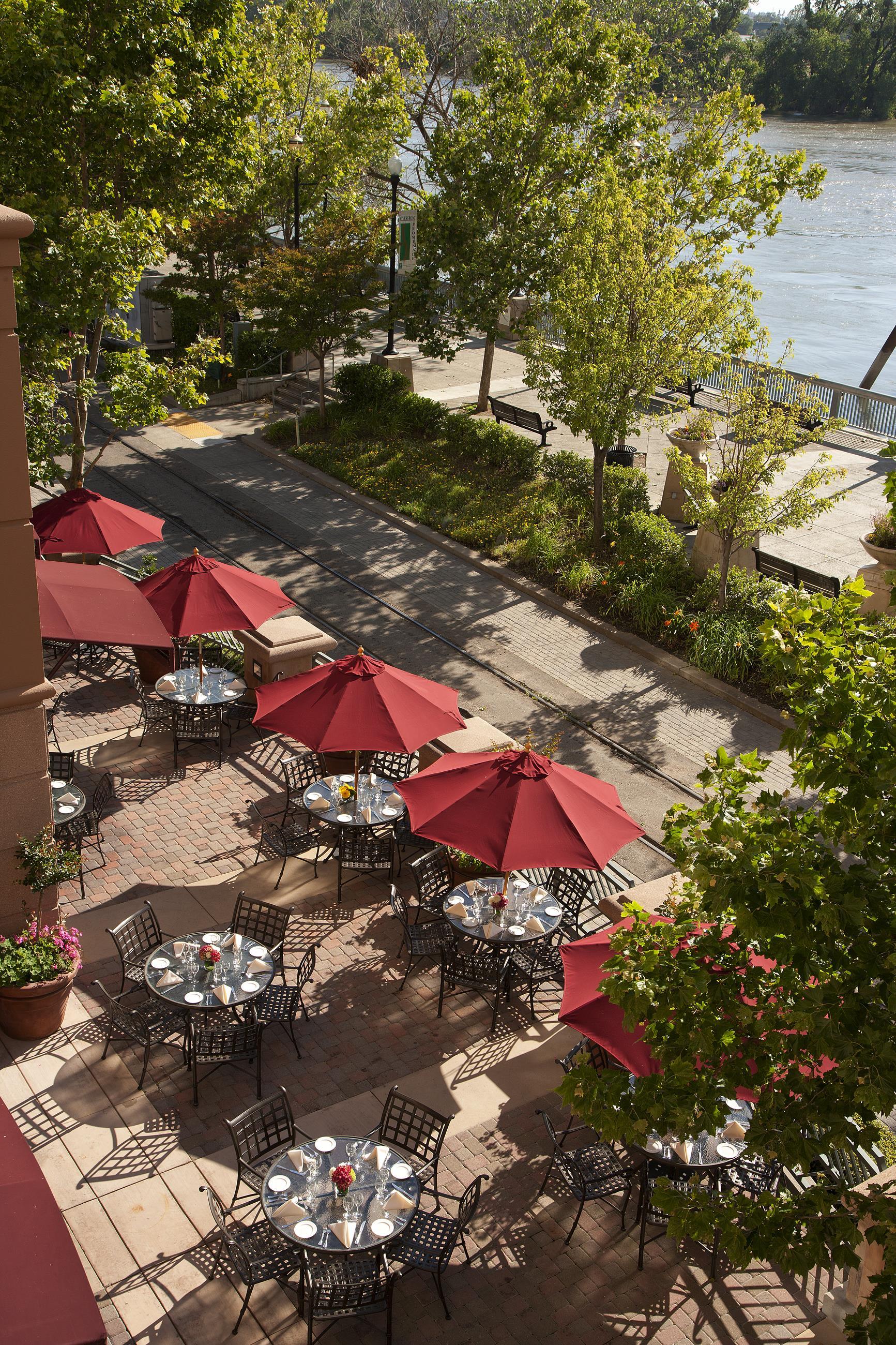 Restaurant | Embassy Suites by Hilton Sacramento Riverfront Promenade