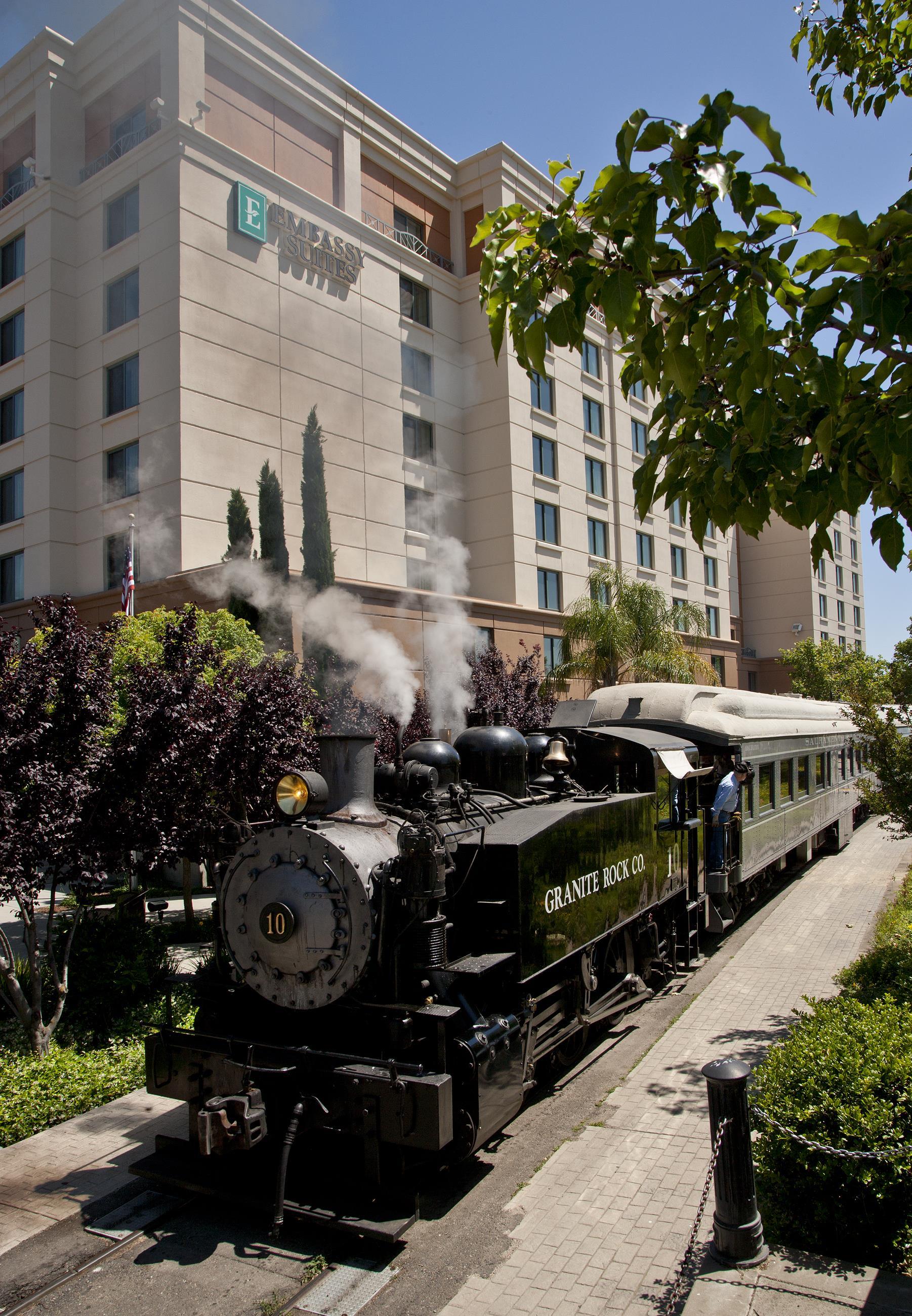 Exterior | Embassy Suites by Hilton Sacramento Riverfront Promenade