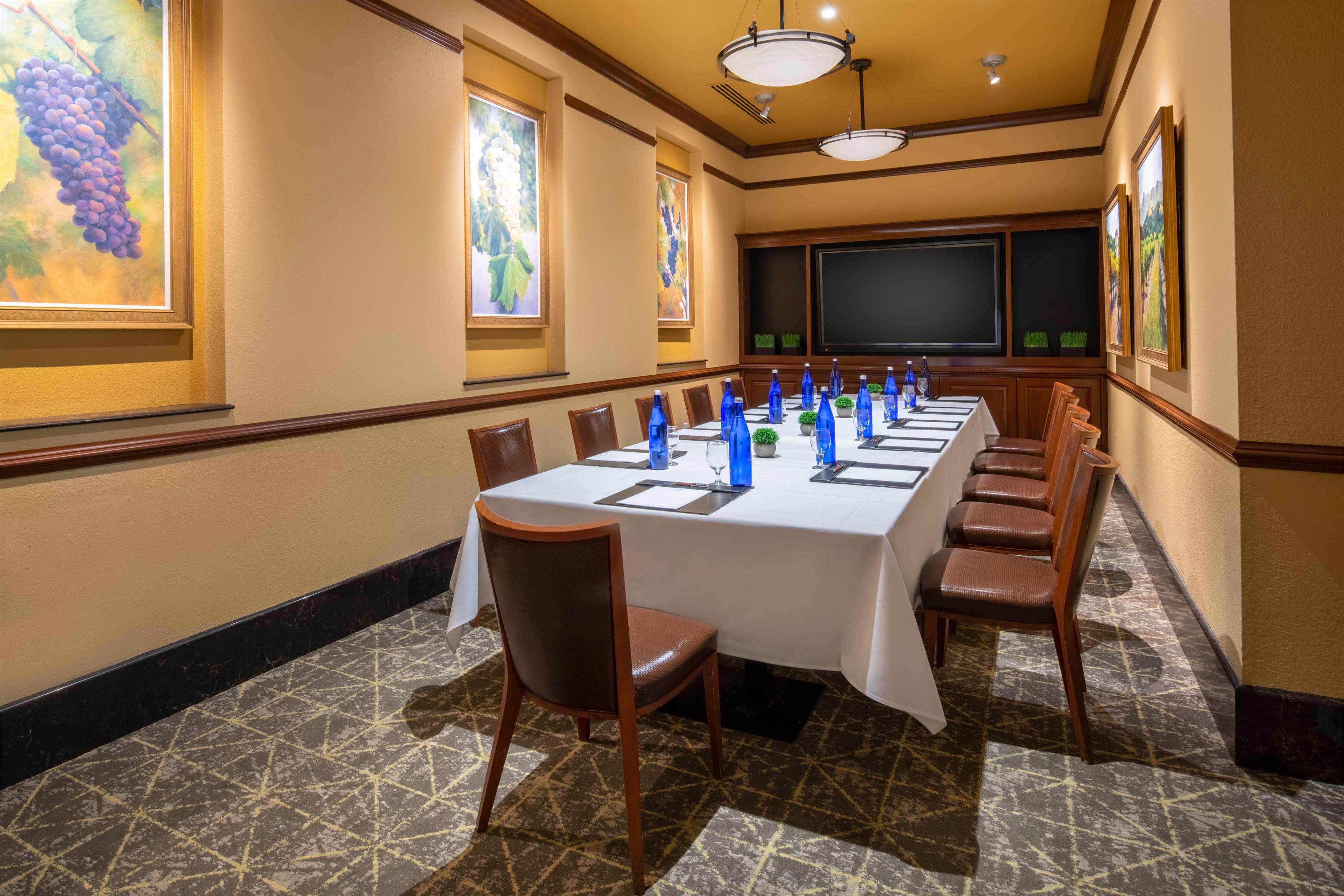 Meeting Room | Embassy Suites by Hilton Sacramento Riverfront Promenade