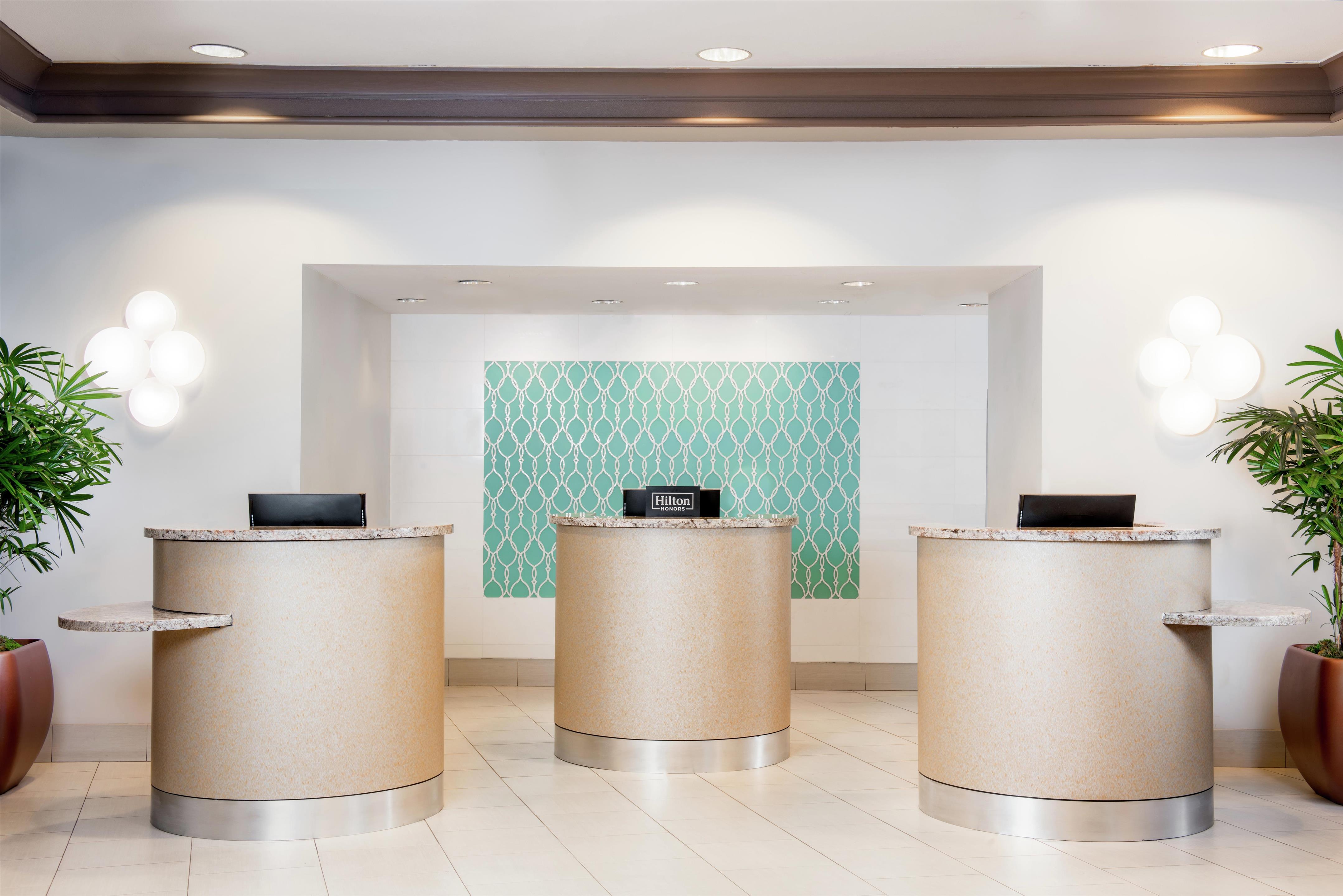 Reception | Hilton San Diego Airport/Harbor Island