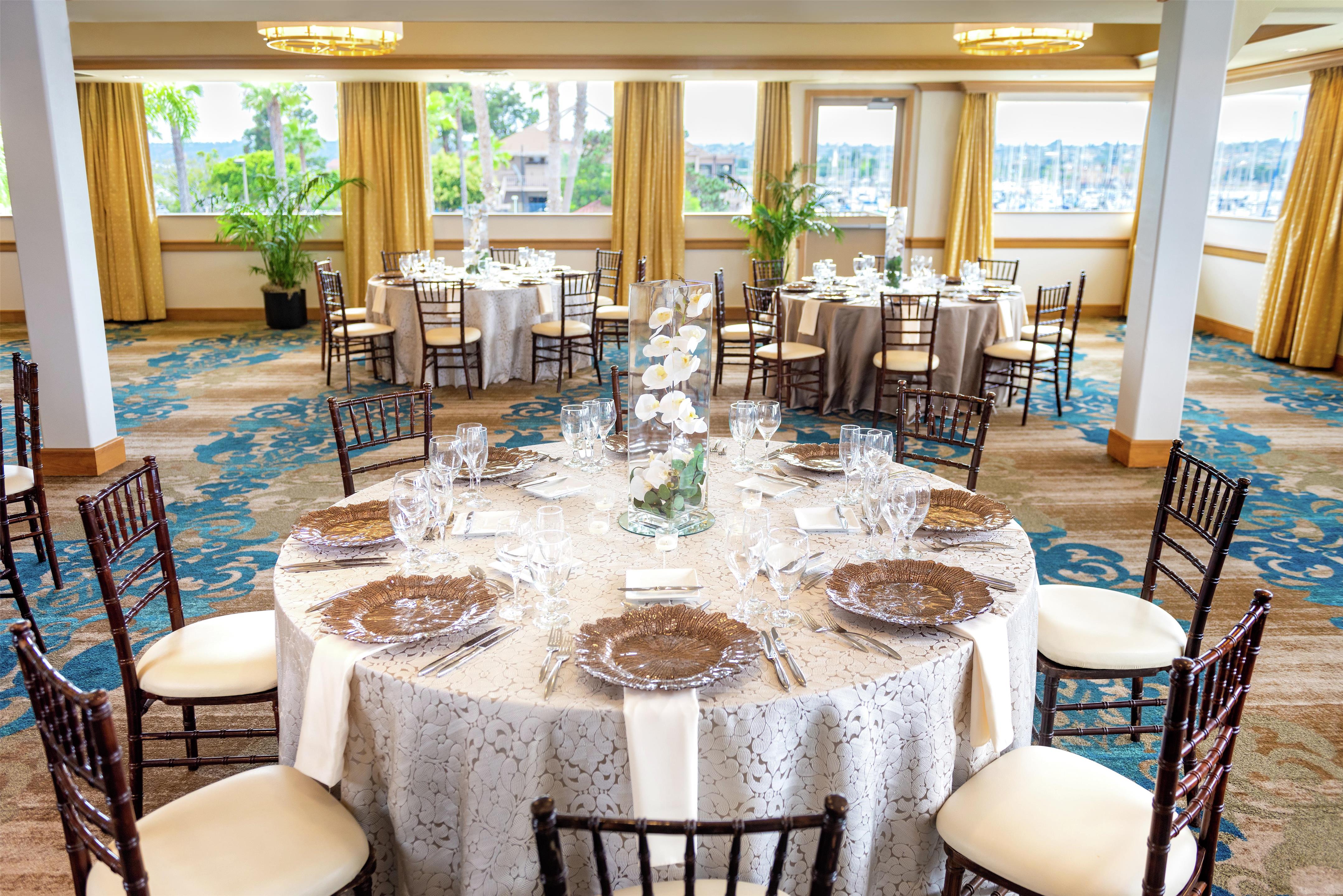 Restaurant | Hilton San Diego Airport/Harbor Island