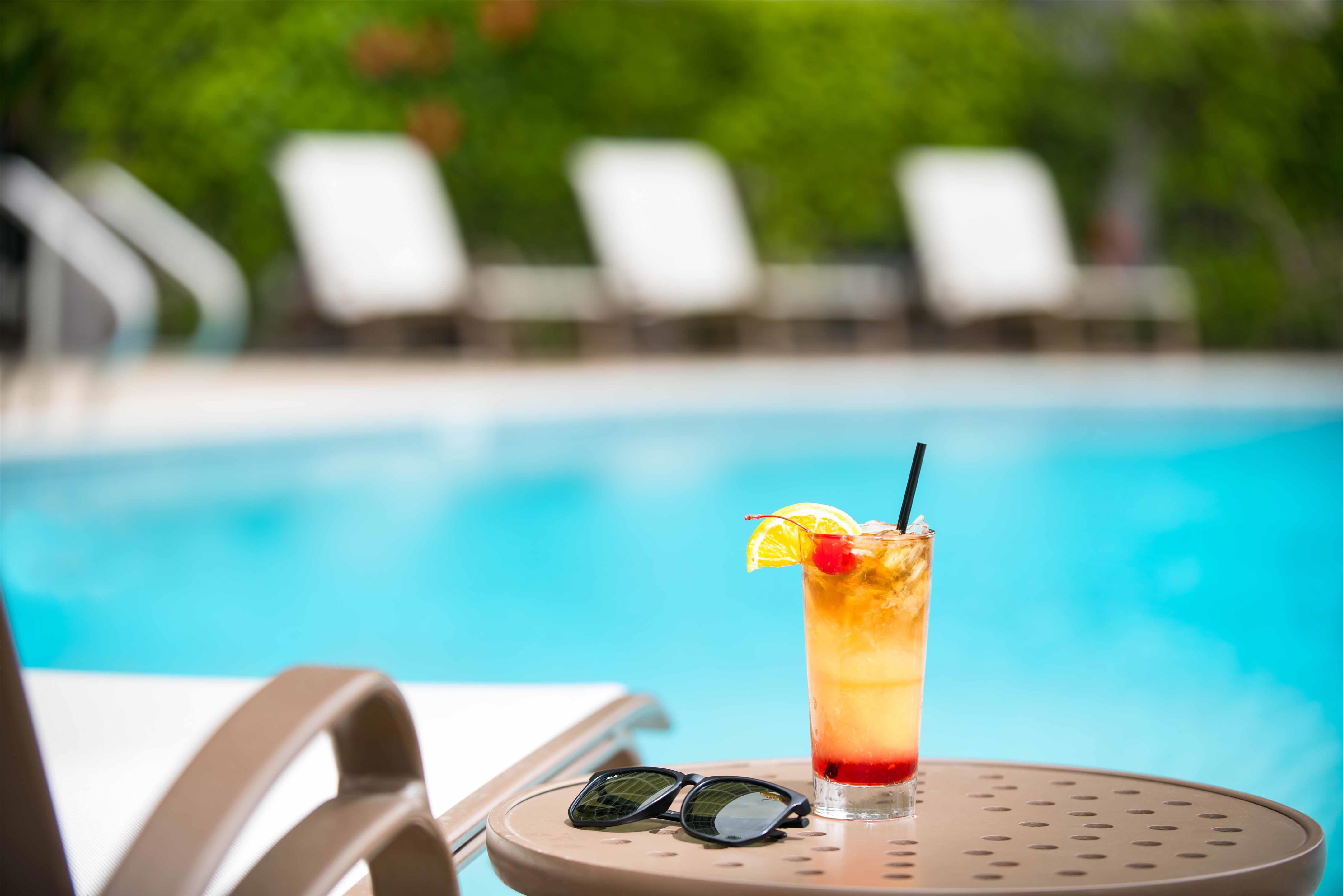 Pool | Hilton San Diego Airport/Harbor Island