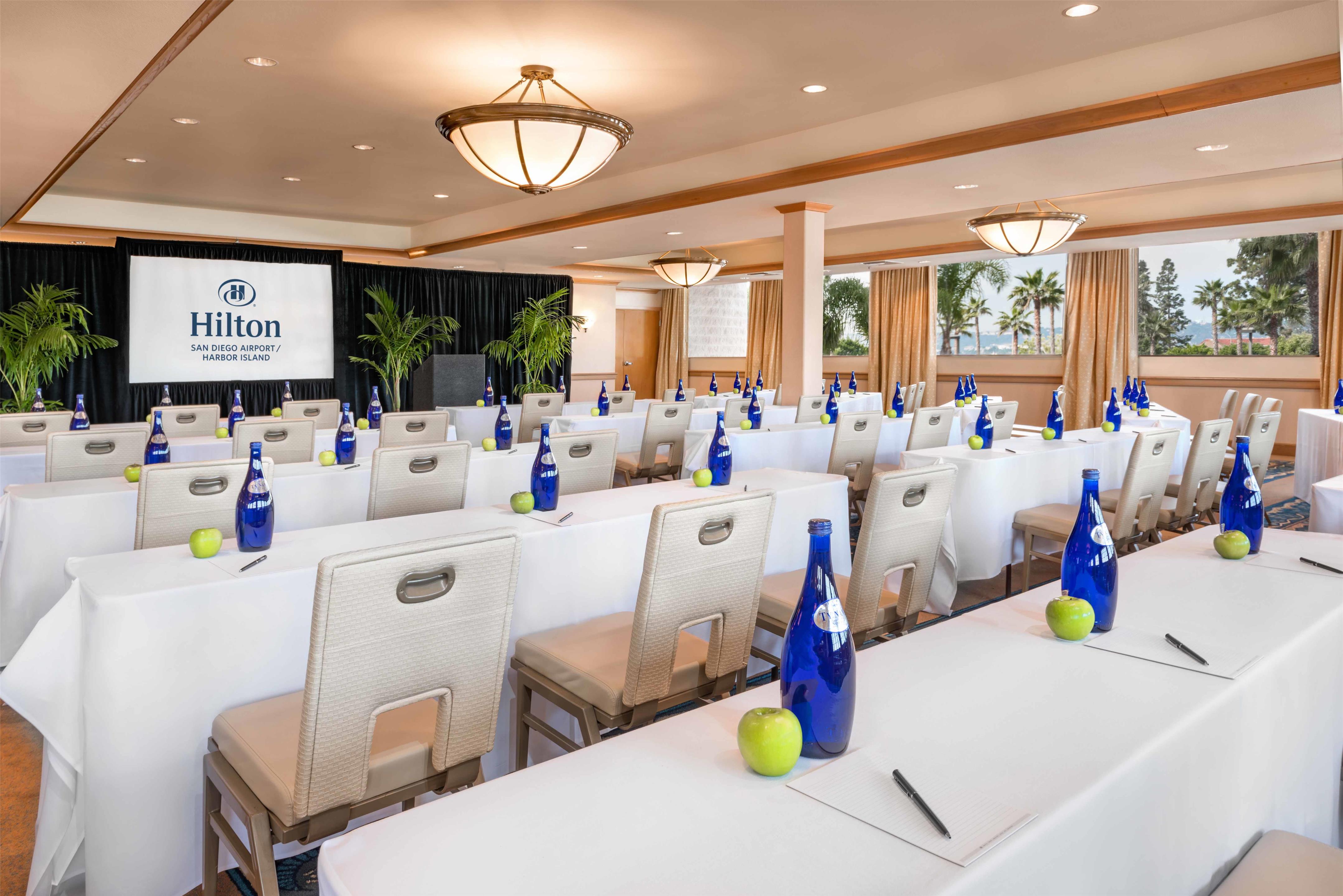 Meeting Room | Hilton San Diego Airport/Harbor Island