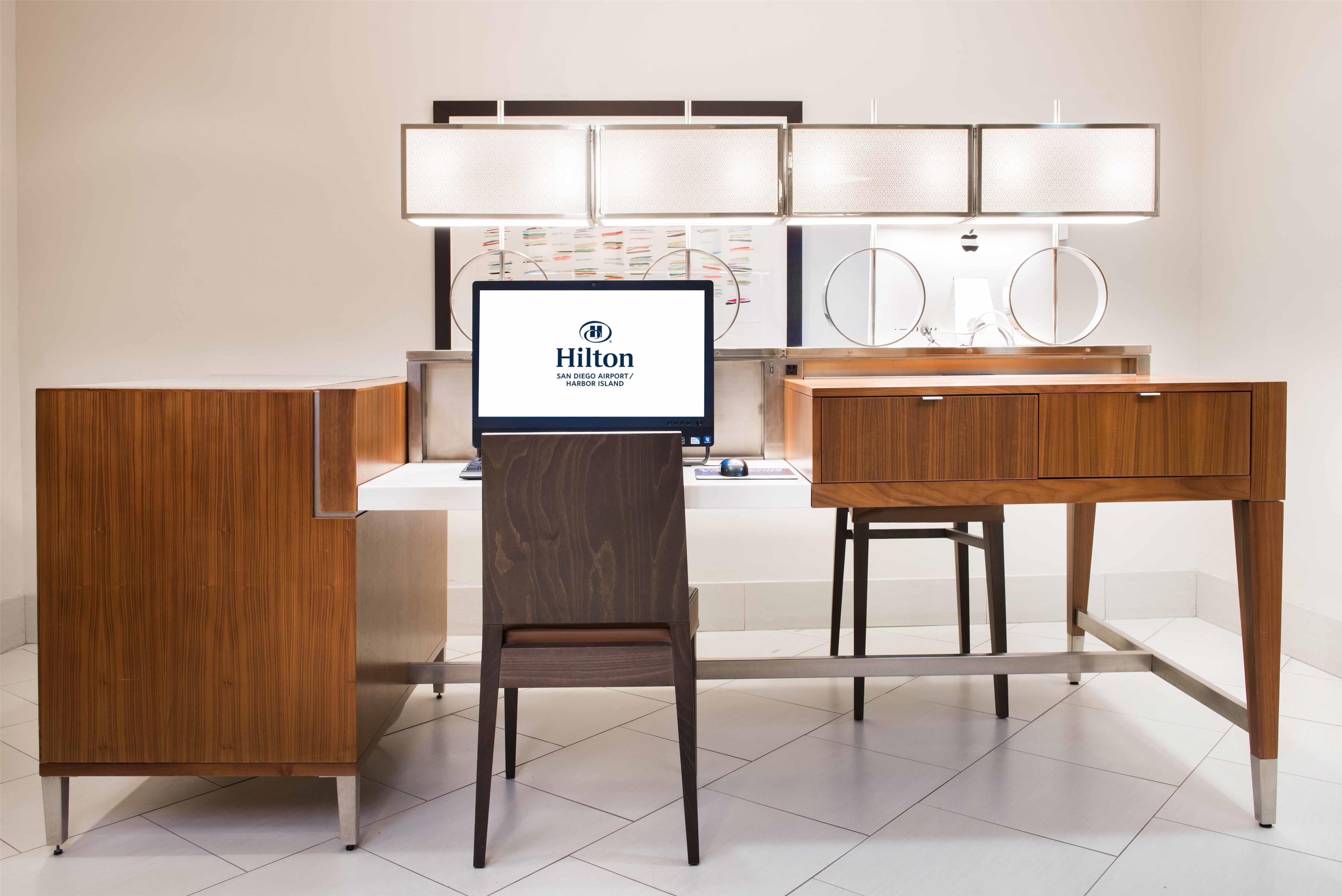 Business Center | Hilton San Diego Airport/Harbor Island