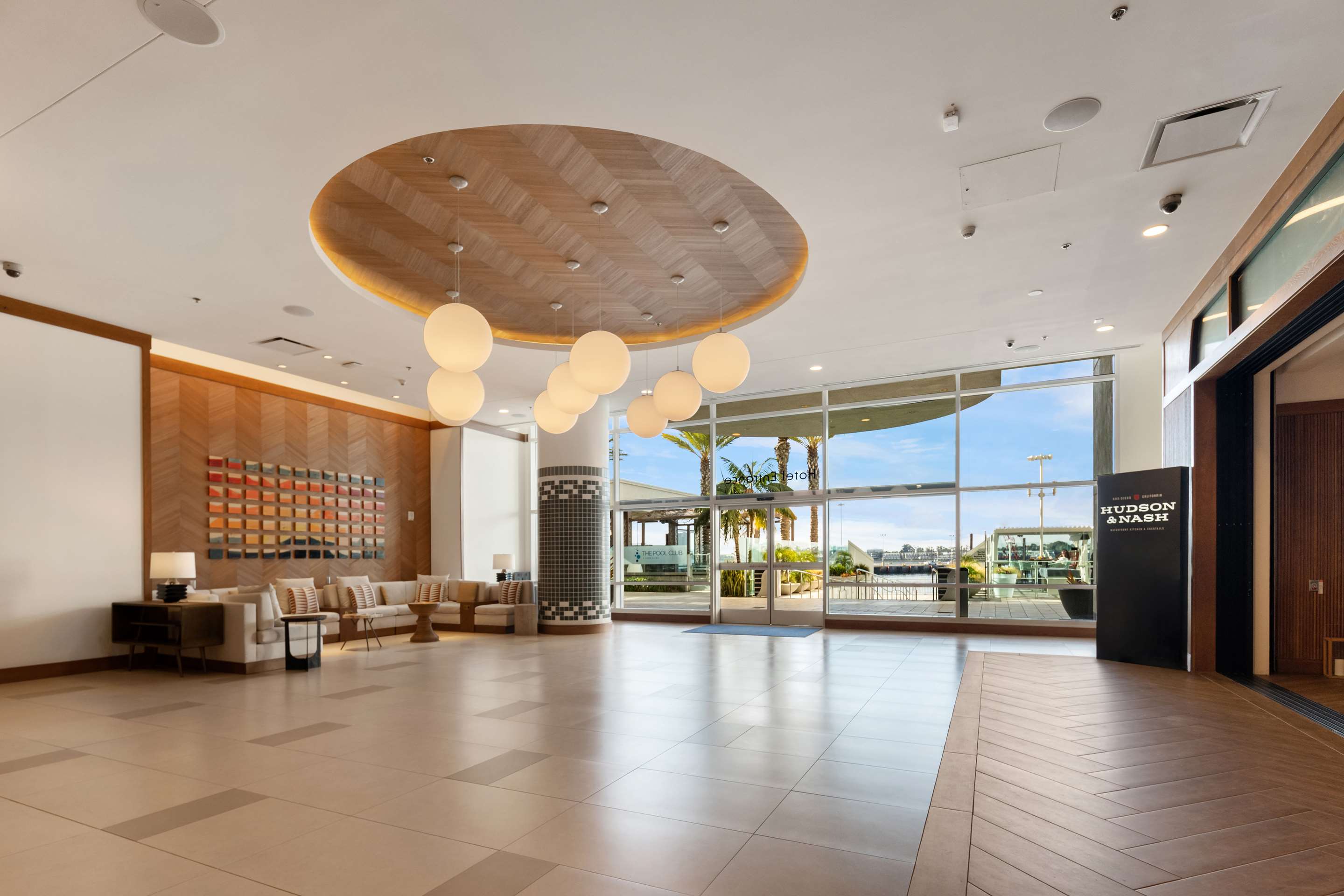 Lobby | Hilton San Diego Bayfront