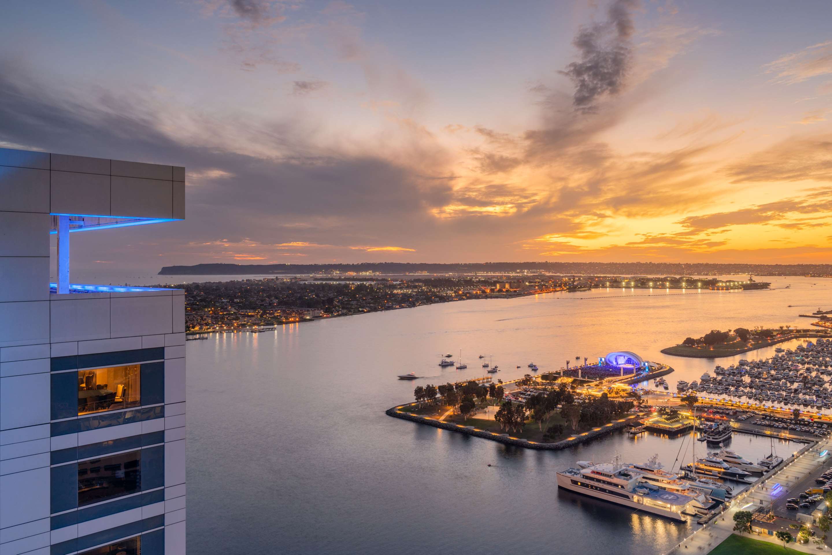 Exterior | Hilton San Diego Bayfront