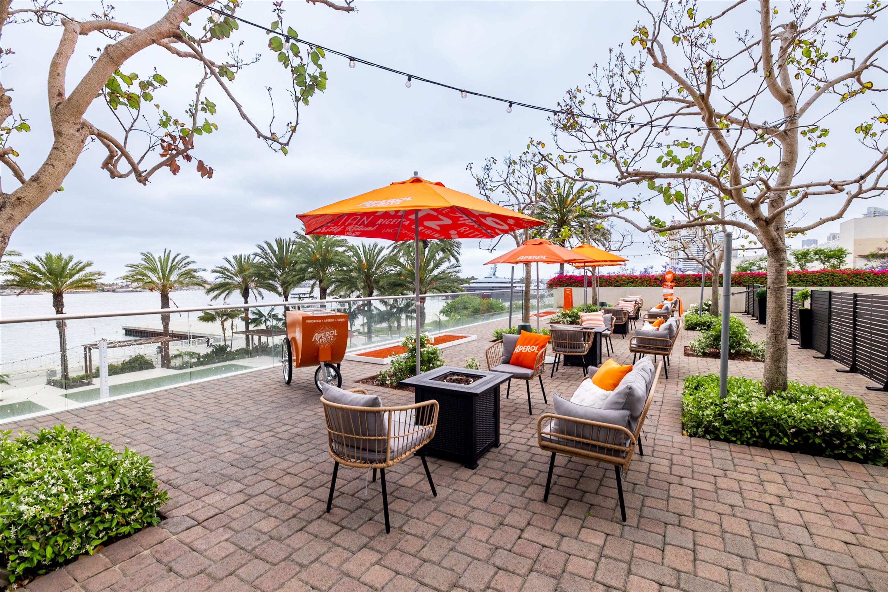 Restaurant | Hilton San Diego Bayfront