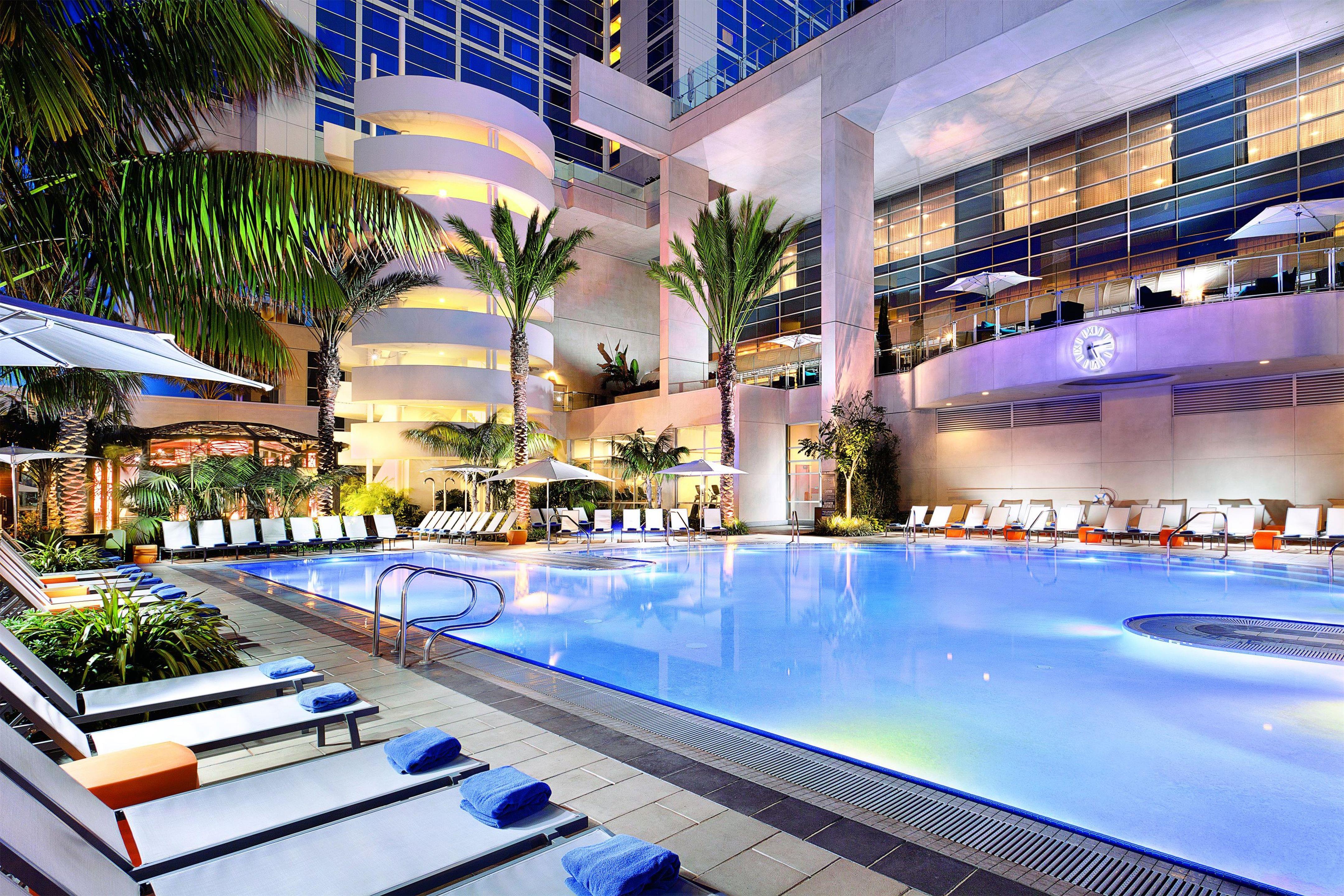 Pool | Hilton San Diego Bayfront