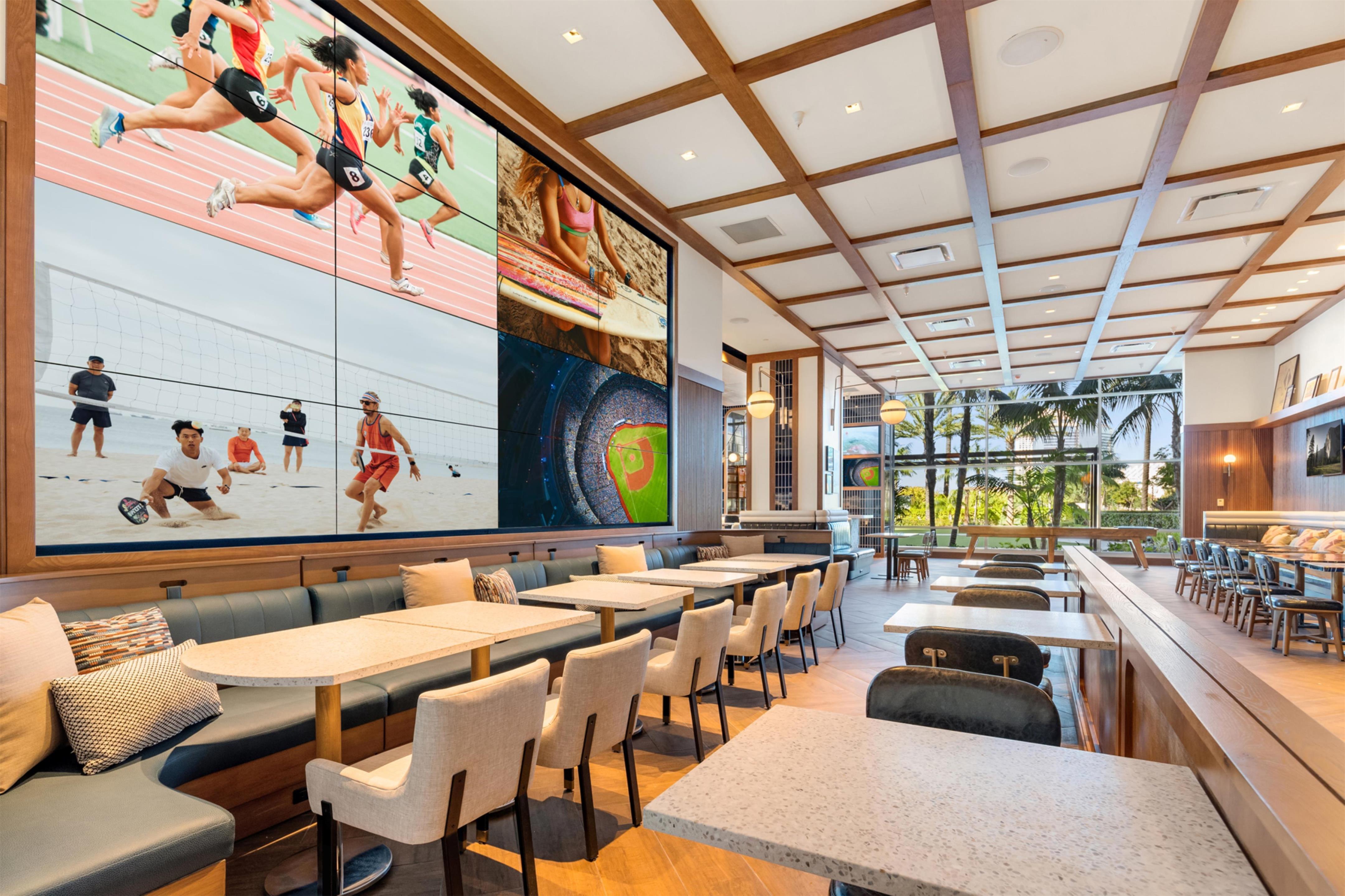 Restaurant | Hilton San Diego Bayfront