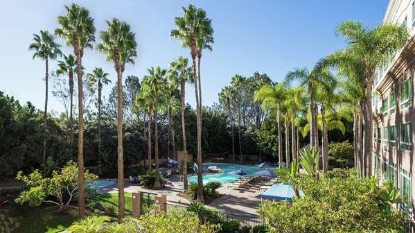 Pool - DoubleTree by Hilton San Diego - I-5, Exits 33 & 33B