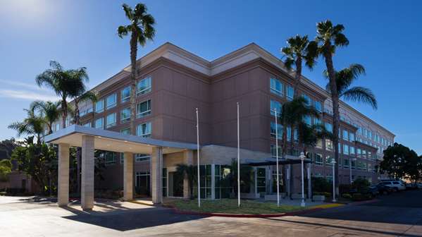 Exterior view - DoubleTree by Hilton San Diego - I-5, Exits 33 & 33B