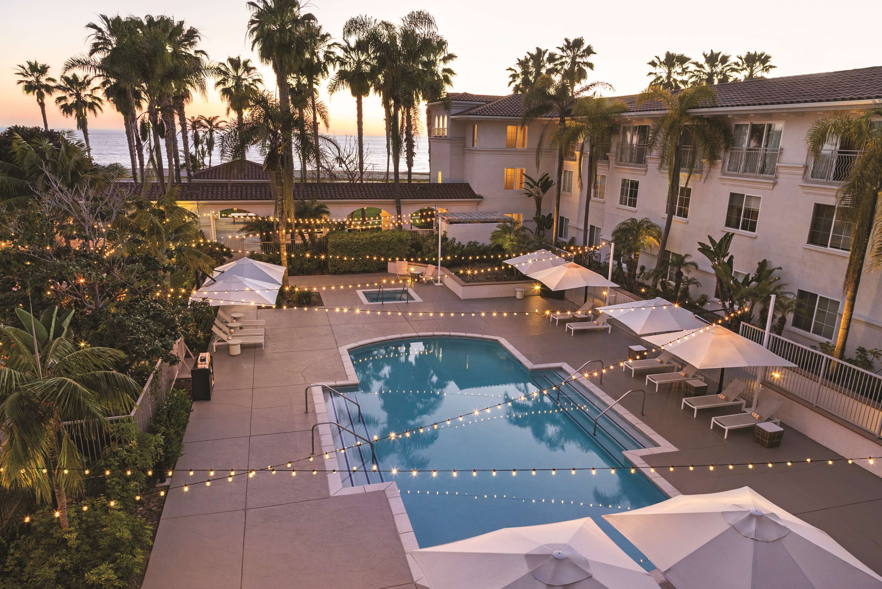 Pool | Hilton Garden Inn Carlsbad Beach