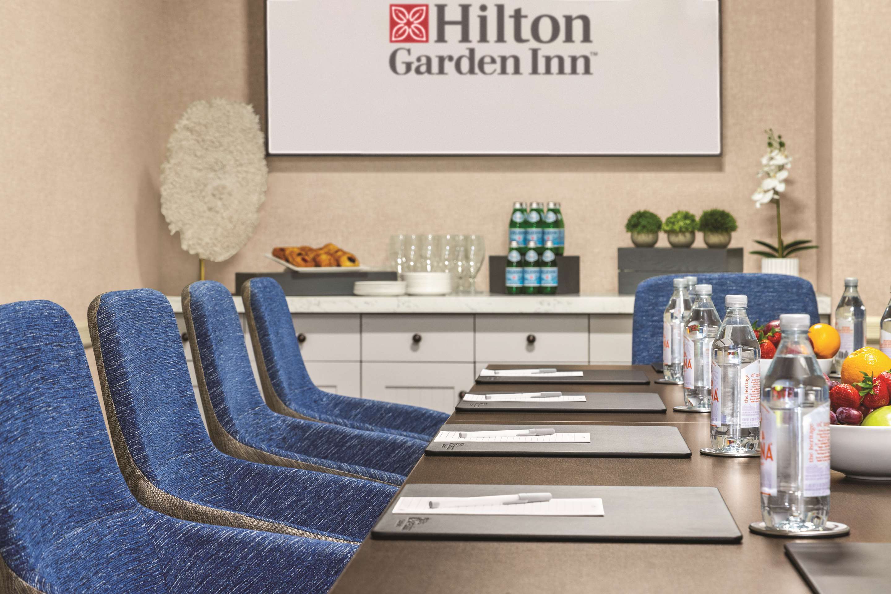 Meeting Room | Hilton Garden Inn Carlsbad Beach