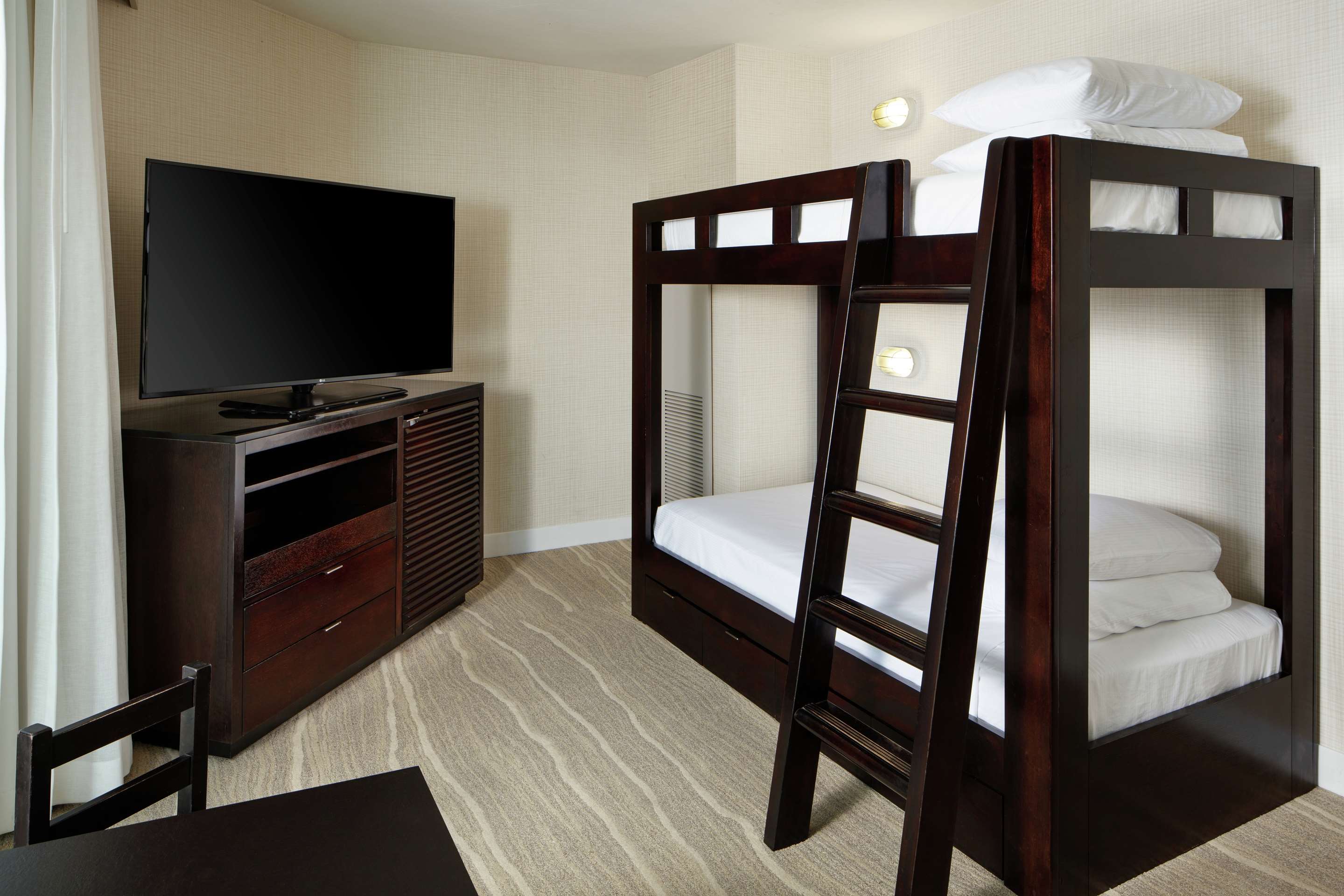 Guest room amenity