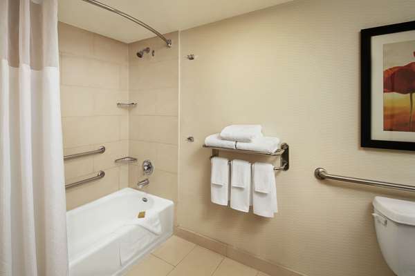  - DoubleTree by Hilton San Diego Hotel Circle - I-8, Exit 3