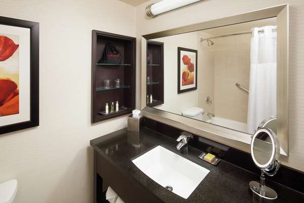  - DoubleTree by Hilton San Diego Hotel Circle - I-8, Exit 3