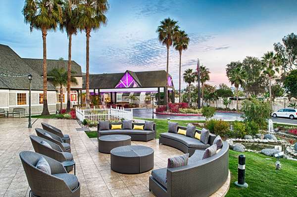 Exterior view - Hilton Hotel Del Mar - I-5, Exit 36