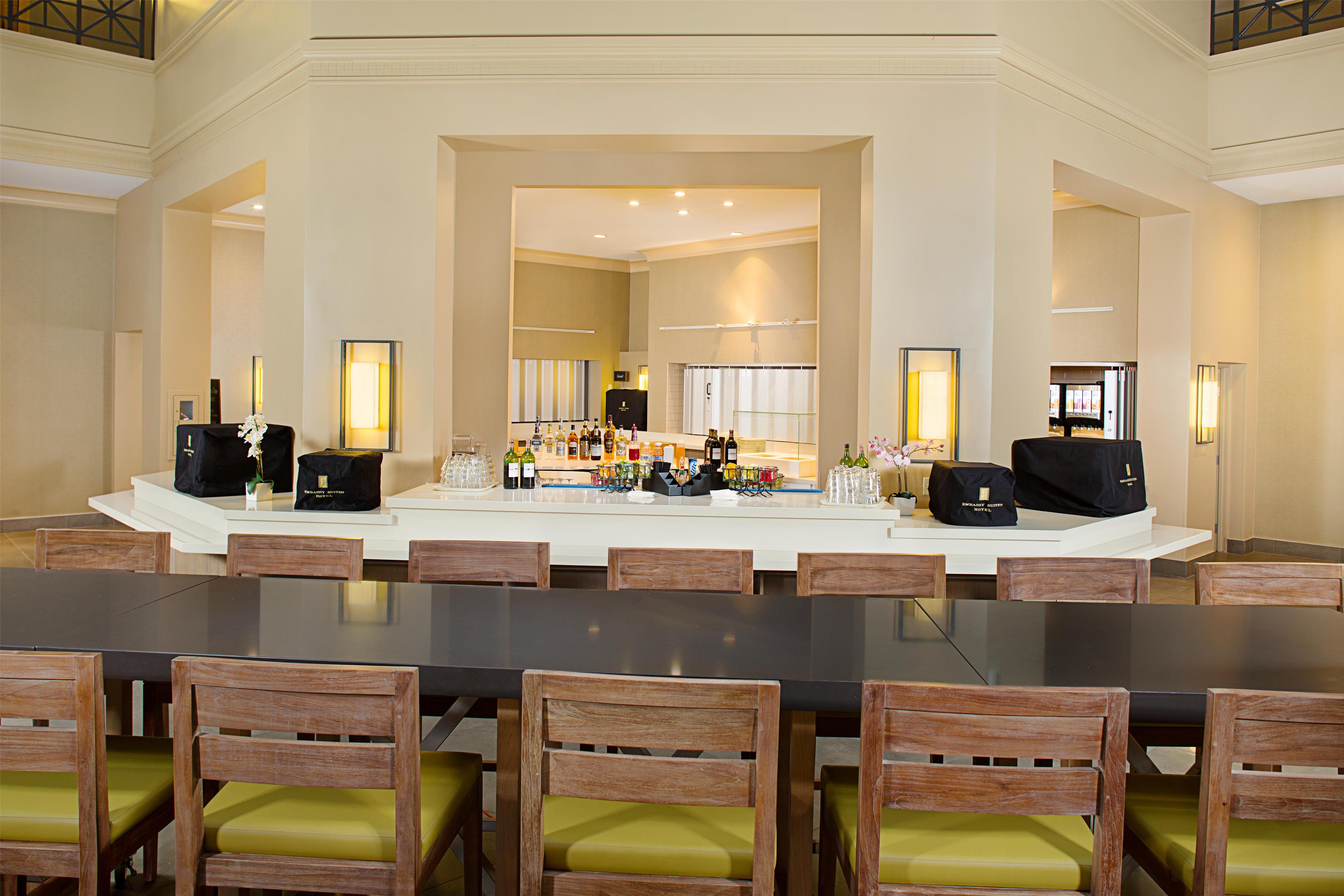 BarLounge | Embassy Suites by Hilton San Diego Bay Downtown
