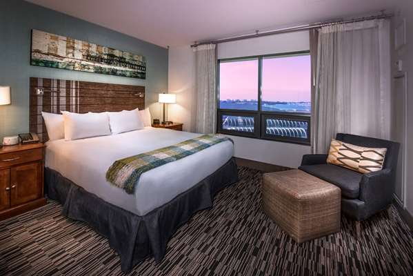  - Hilton Hotel Gaslamp Quarter San Diego