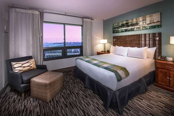  - Hilton Hotel Gaslamp Quarter San Diego