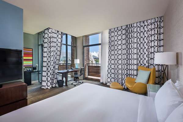  - Hilton Hotel Gaslamp Quarter San Diego