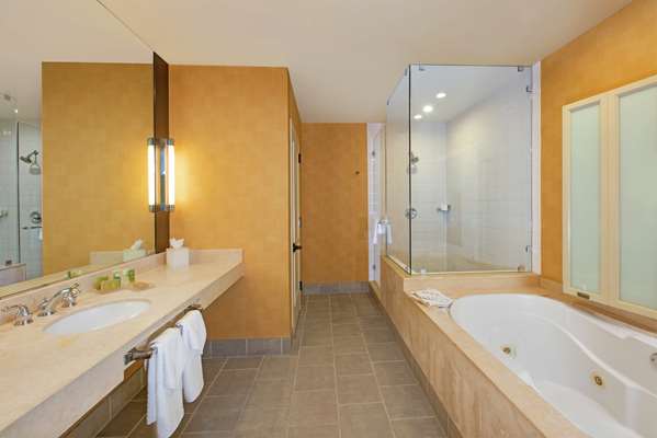  - Hilton Hotel Gaslamp Quarter San Diego