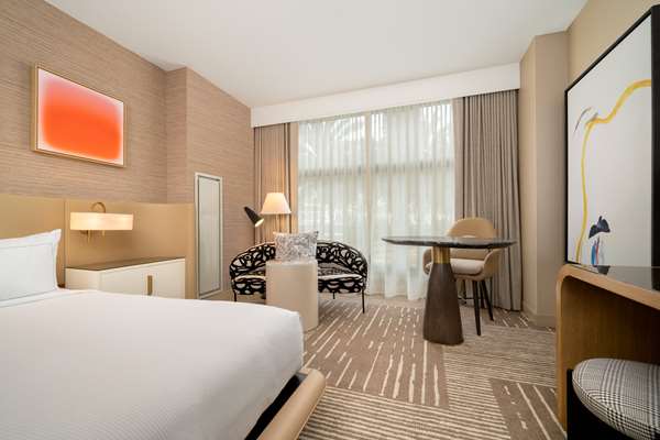  - Hilton Hotel Gaslamp Quarter San Diego