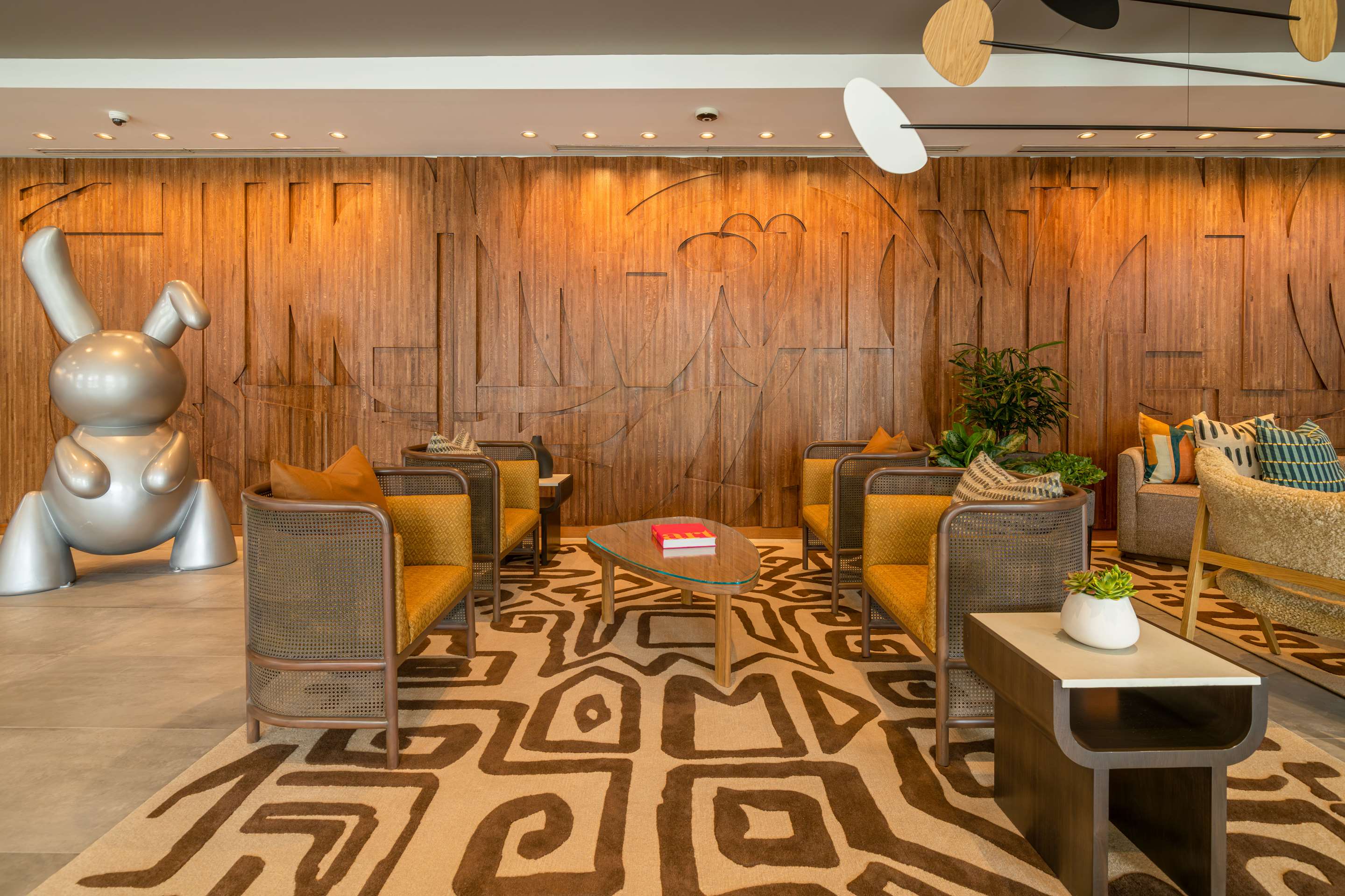 Lobby | Hilton San Diego Gaslamp Quarter
