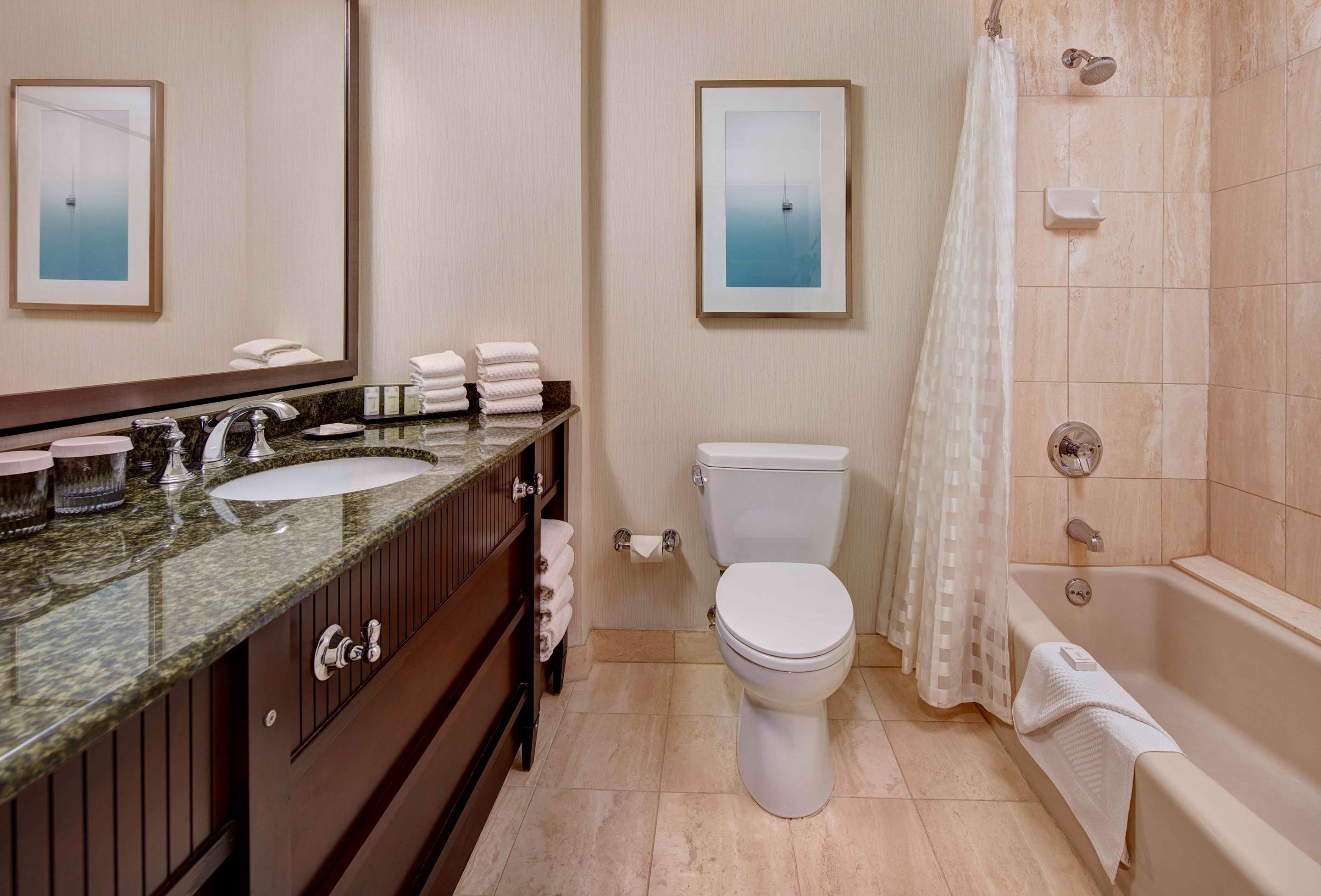 Guest room bath