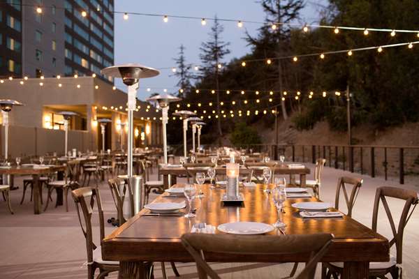 Restaurant - Hilton Hotel Mission Valley San Diego - I-8, Exit 5