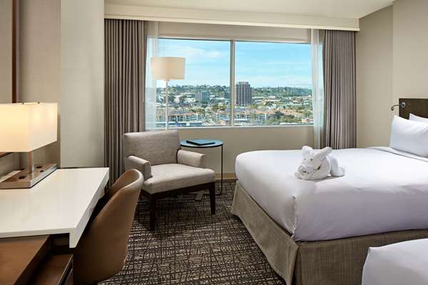  - Hilton Hotel Mission Valley San Diego - I-8, Exit 5