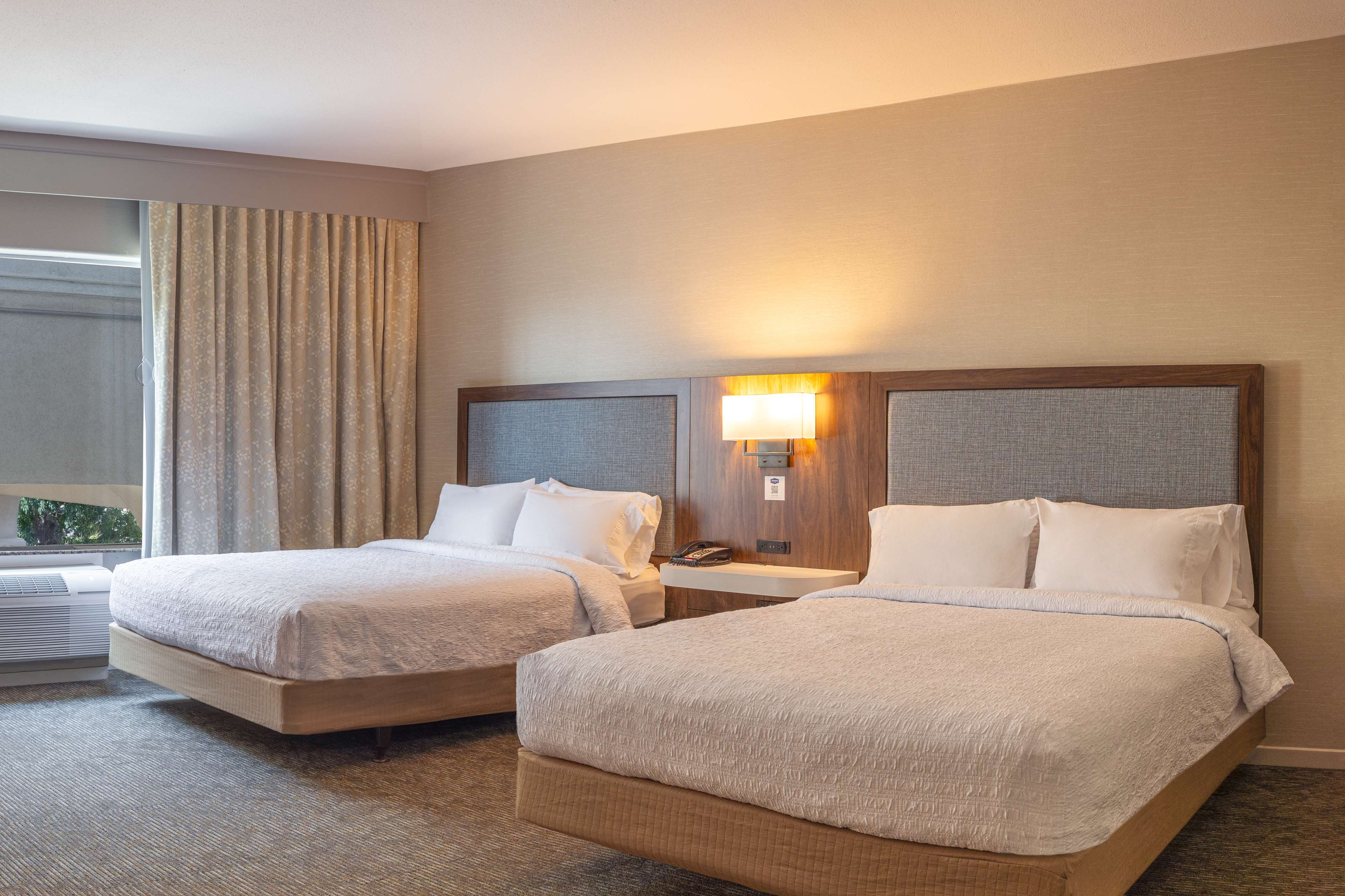 Hampton Inn & Suites by Hilton Boerne Room Type - 2 QNS ACCESS TUB NONSMOK