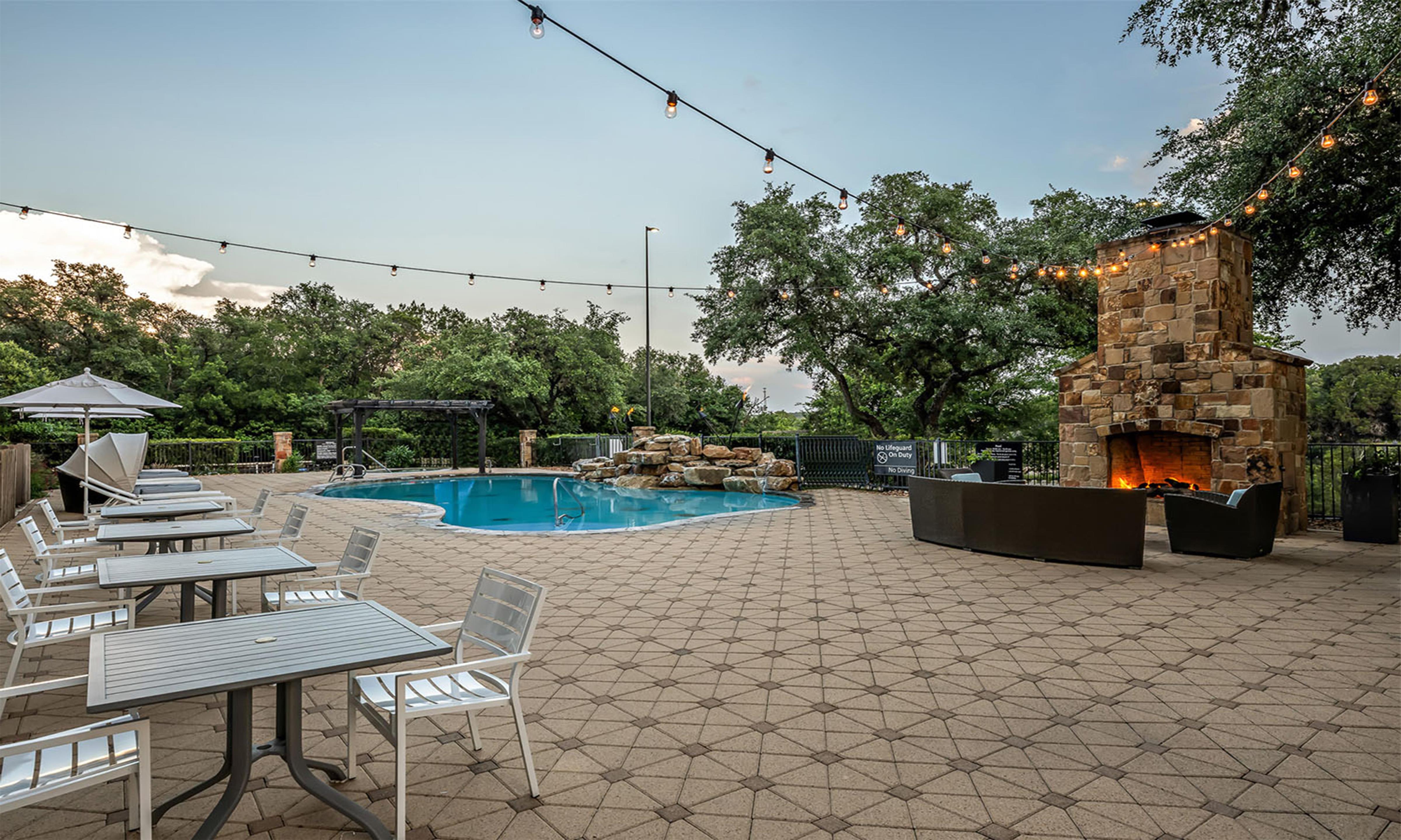 Pool | Hampton Inn & Suites Boerne