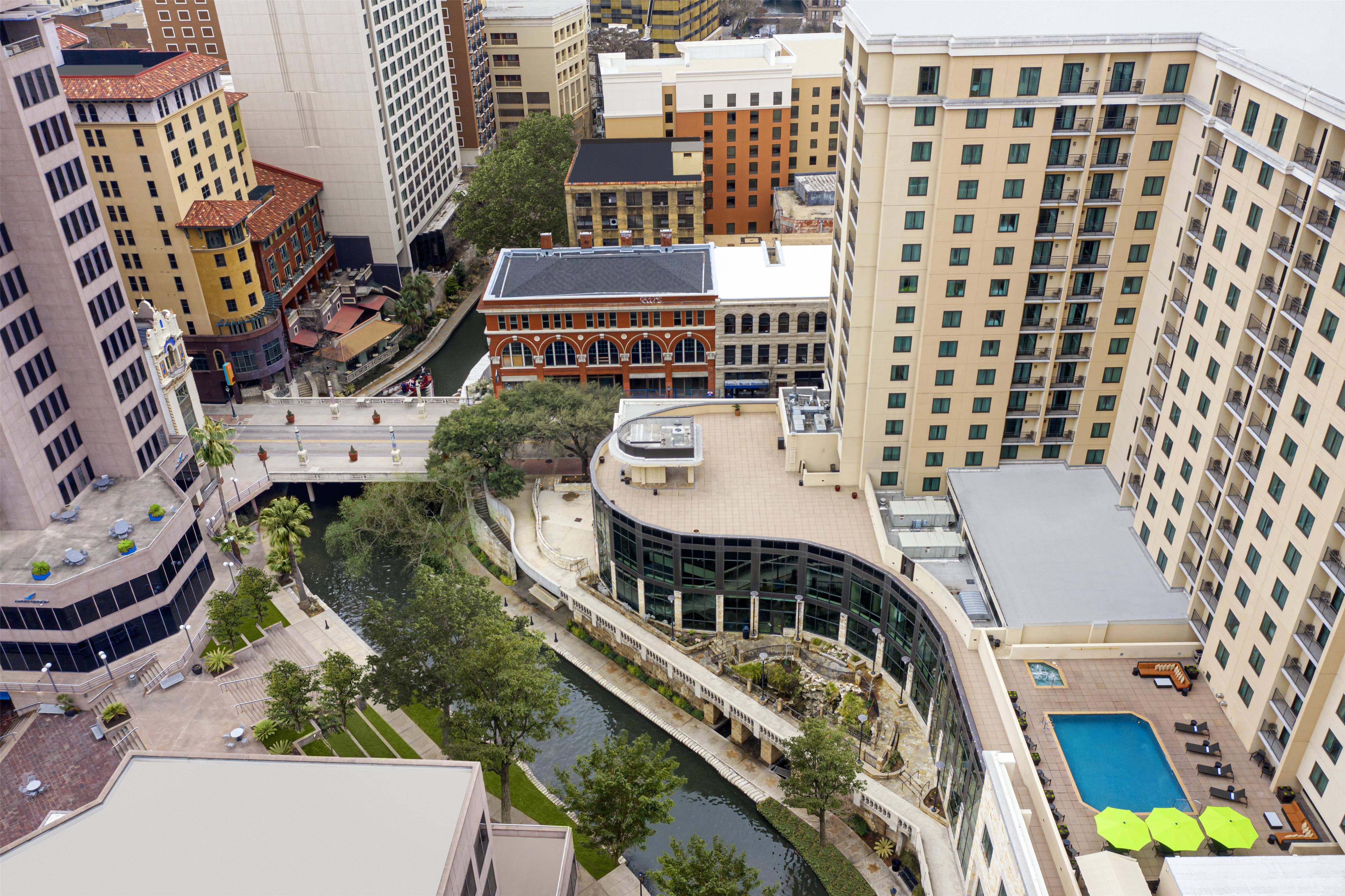 Exterior | Embassy Suites San Antonio Riverwalk-Downtown