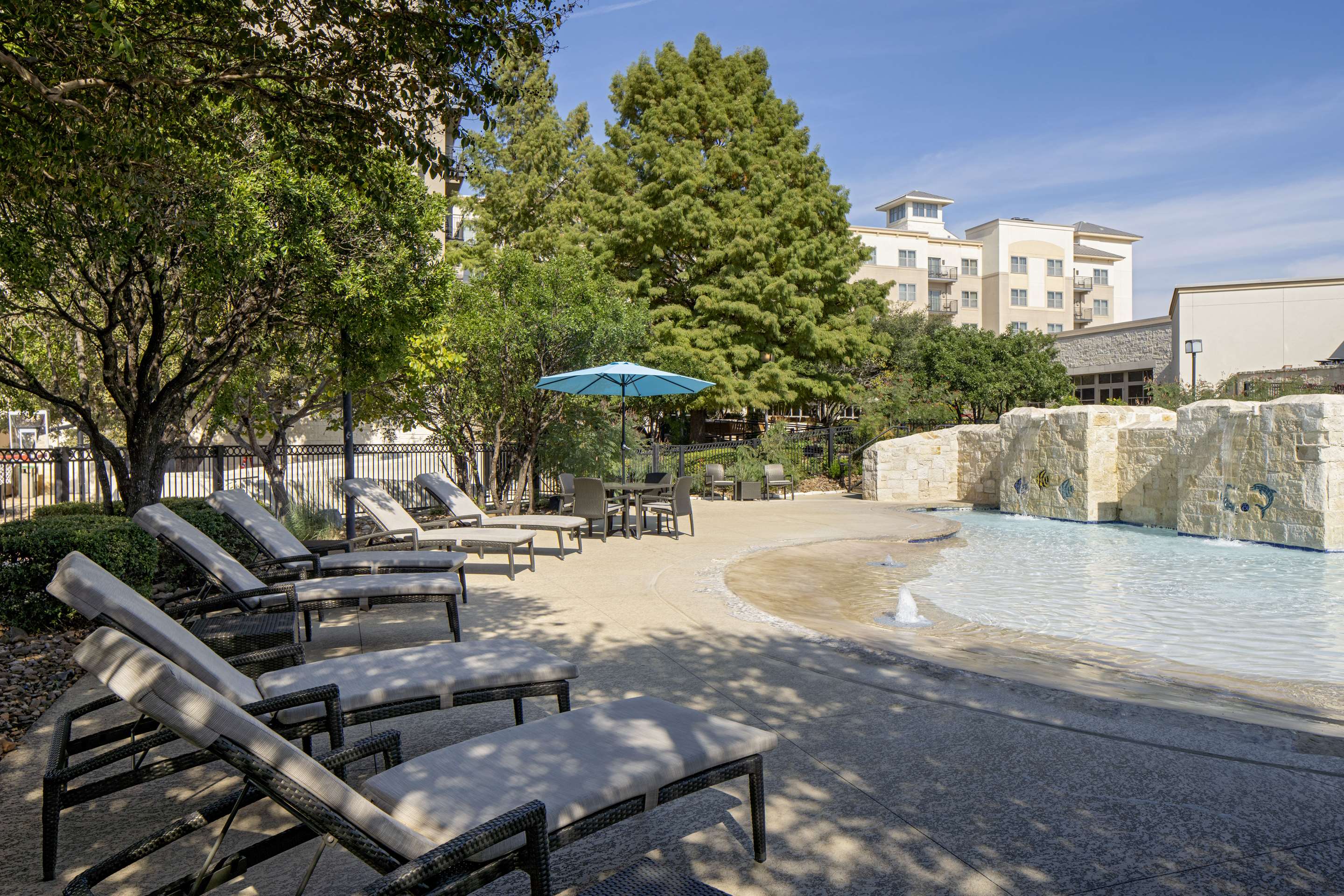 Pool | Hilton San Antonio Hill Country