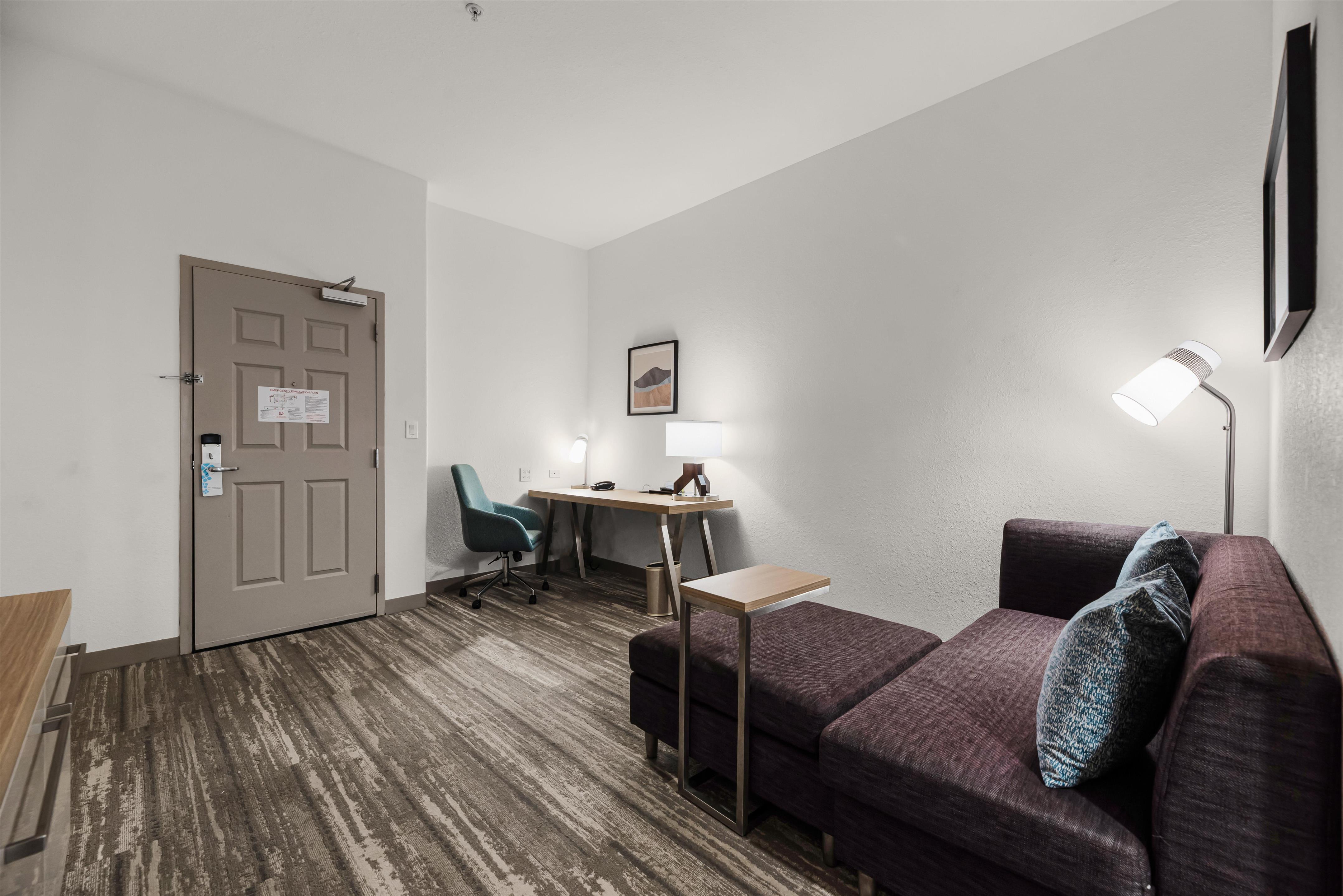 Guest room