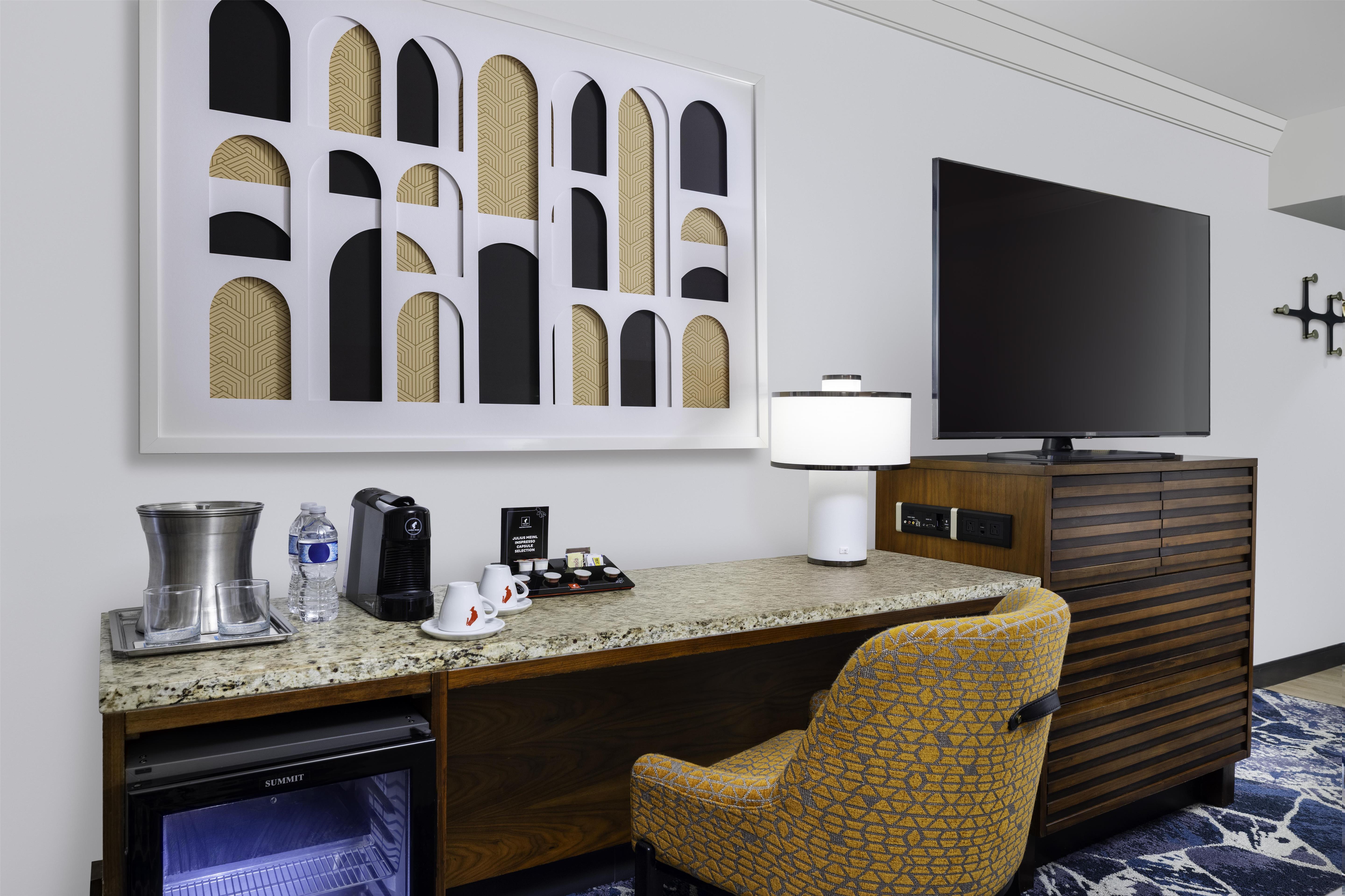 Hilton Palacio Del Rio Room Type - 1 KING ACC W/BATHTUB