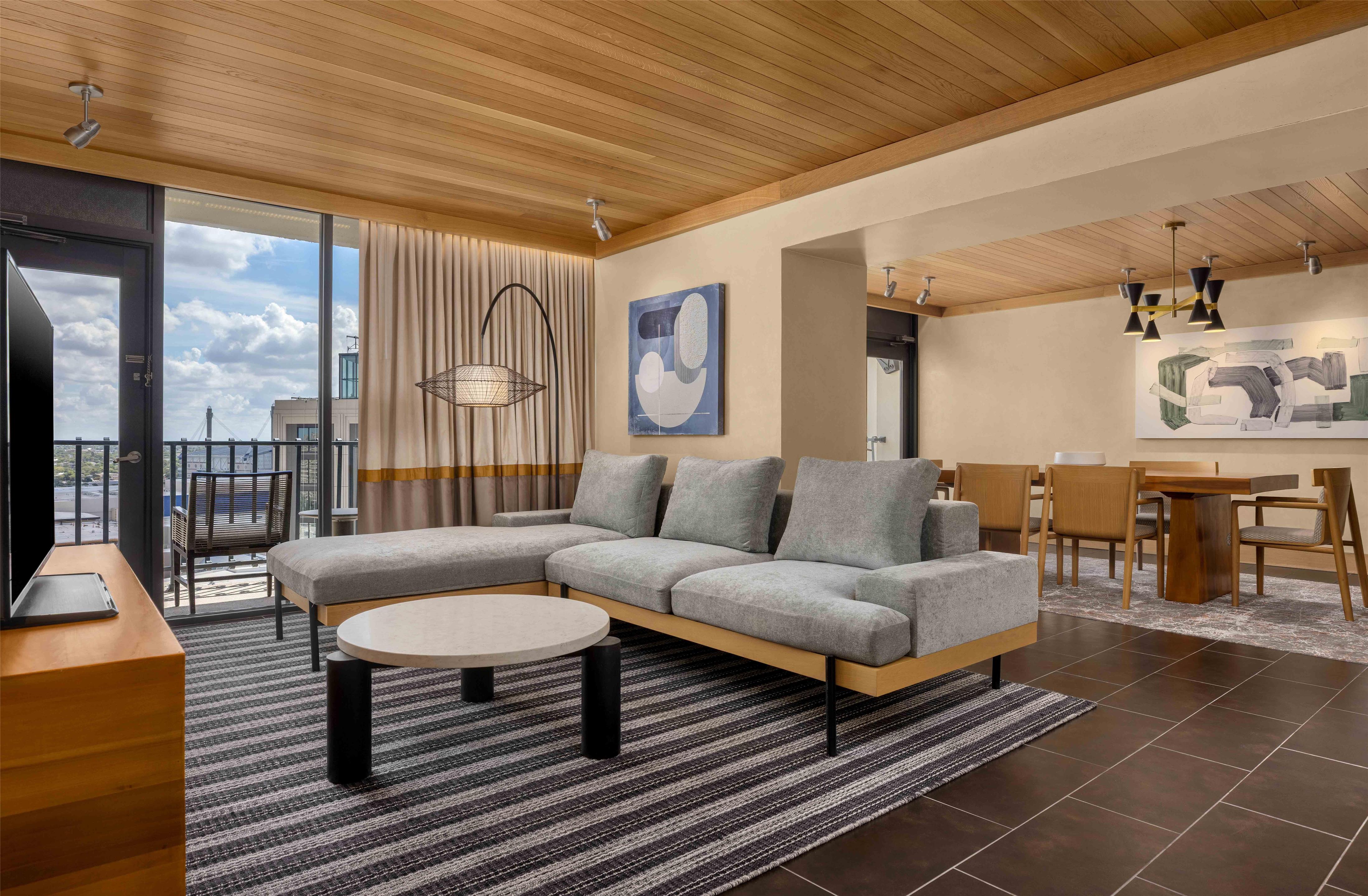 Guest room
