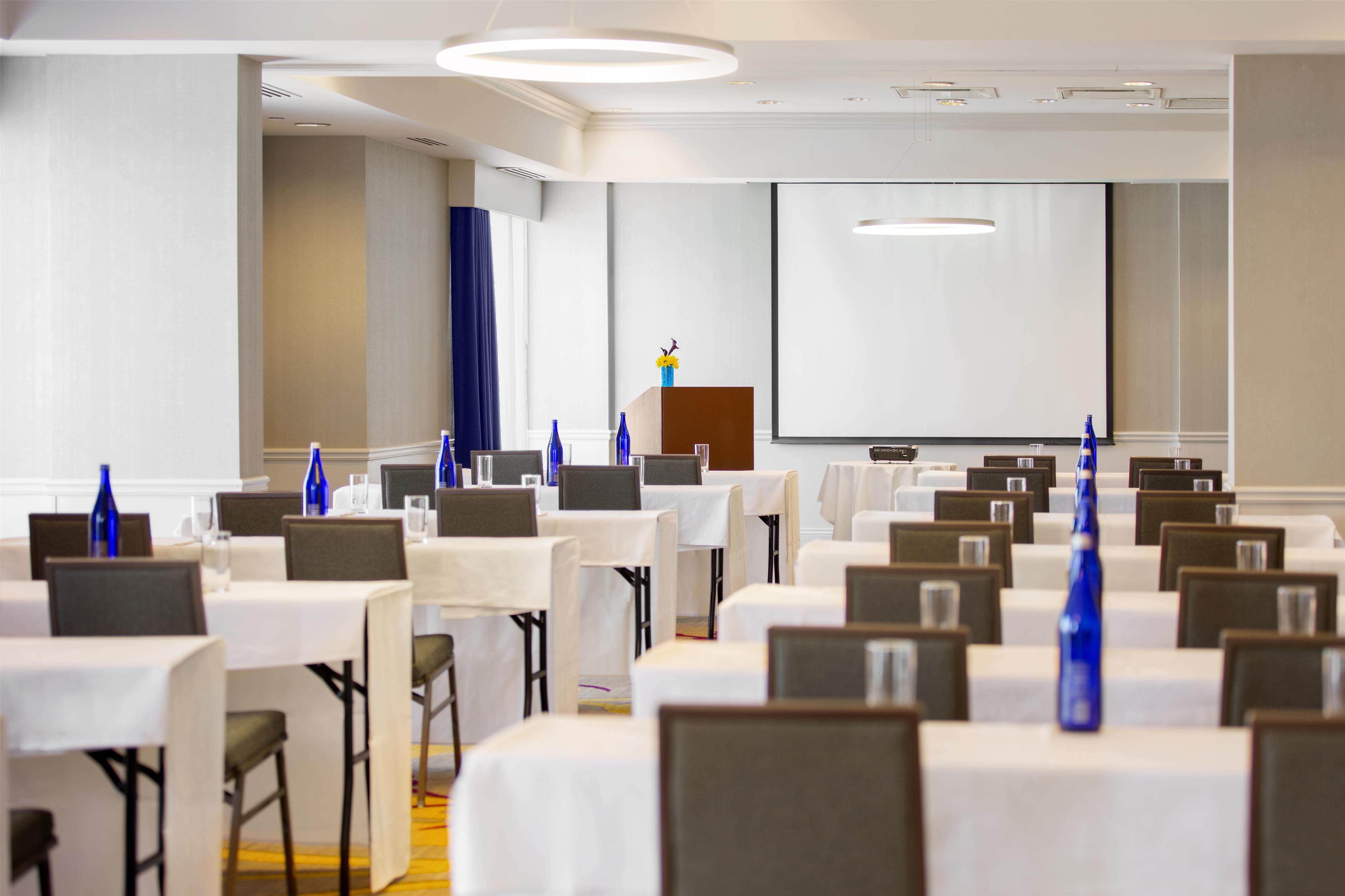 Meeting Room | DoubleTree by Hilton Hotel Savannah Historic District