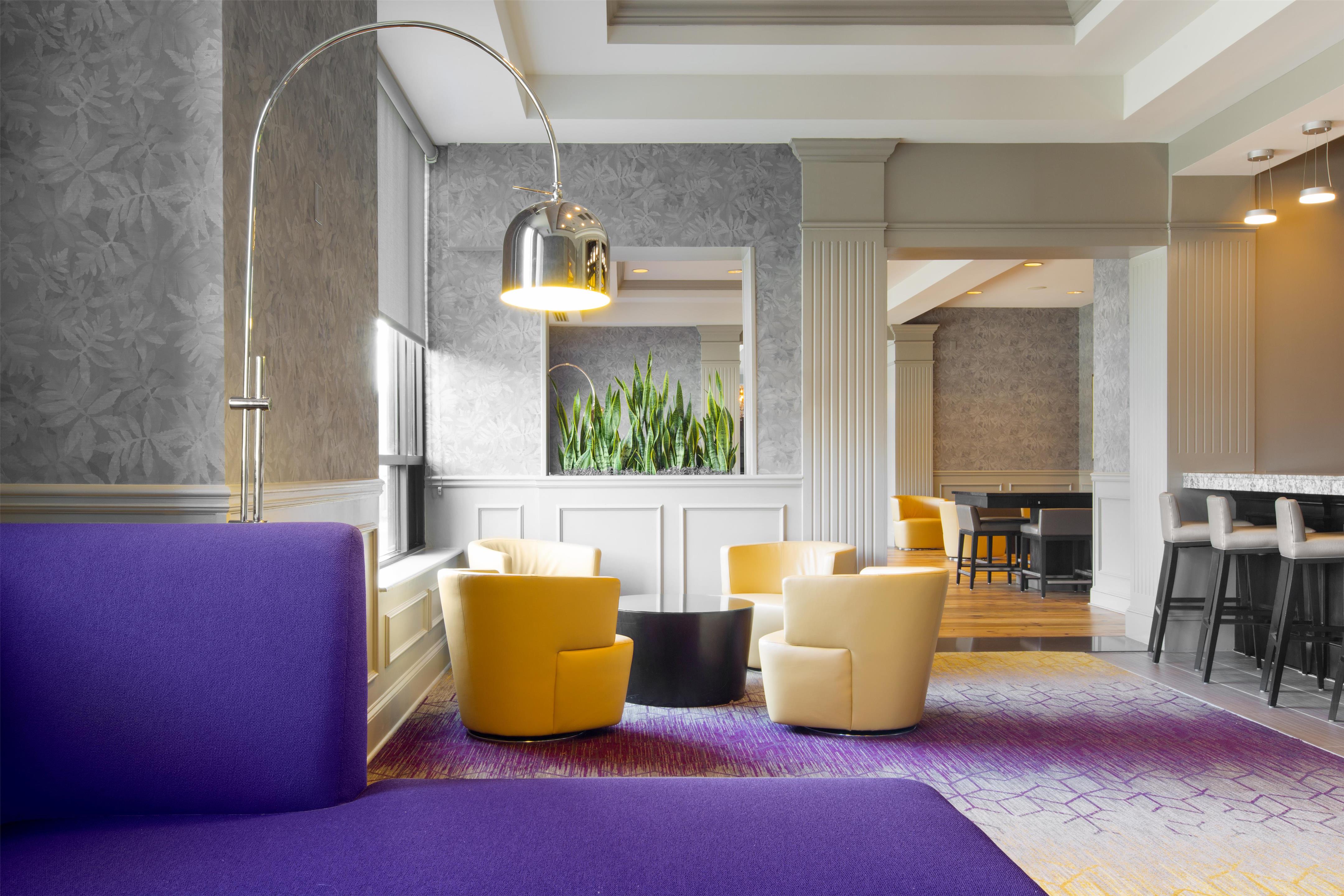 Reception | DoubleTree by Hilton Hotel Savannah Historic District