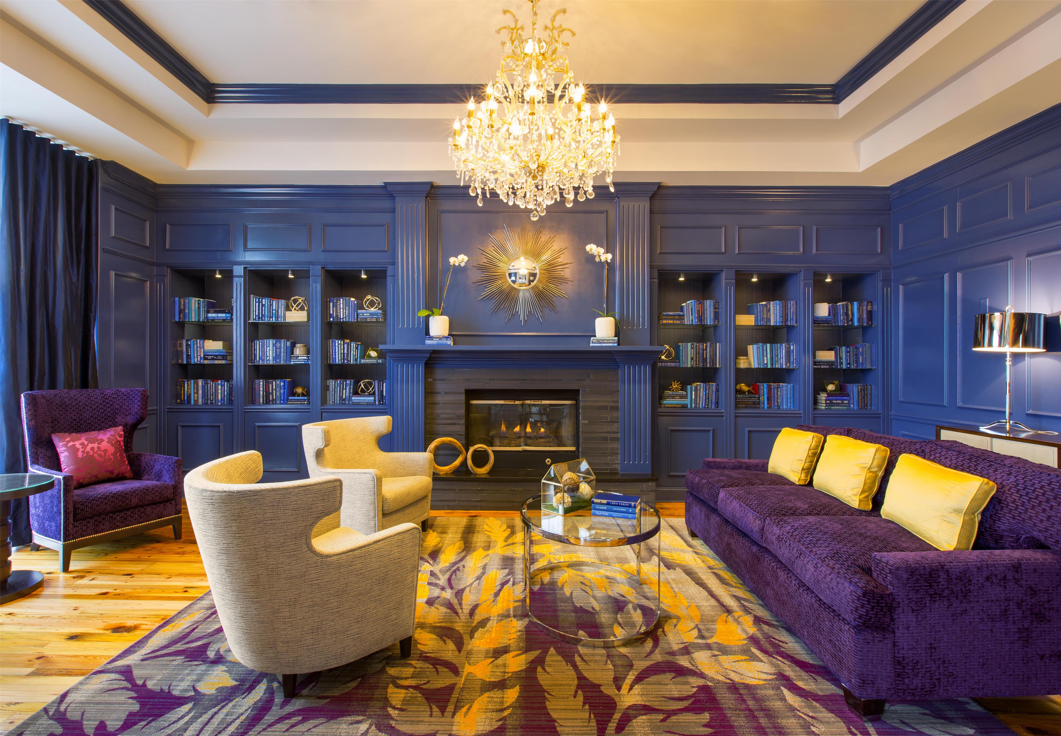 Lobby | DoubleTree by Hilton Hotel Savannah Historic District