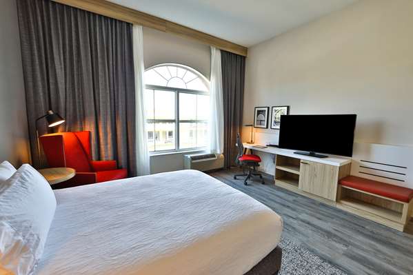  - Hilton Garden Inn Historic District Savannah - I-16, Exit 167