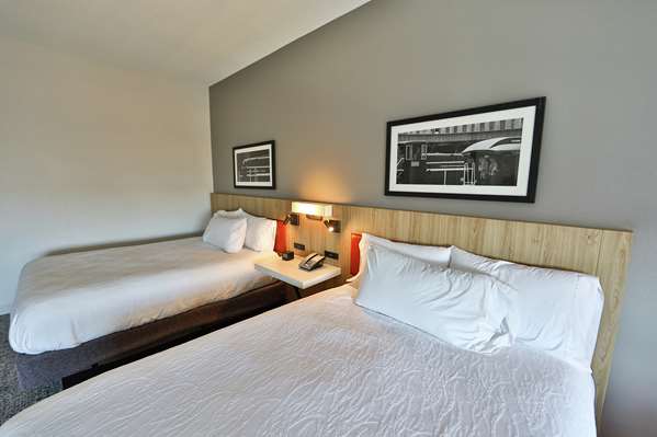  - Hilton Garden Inn Historic District Savannah - I-16, Exit 167