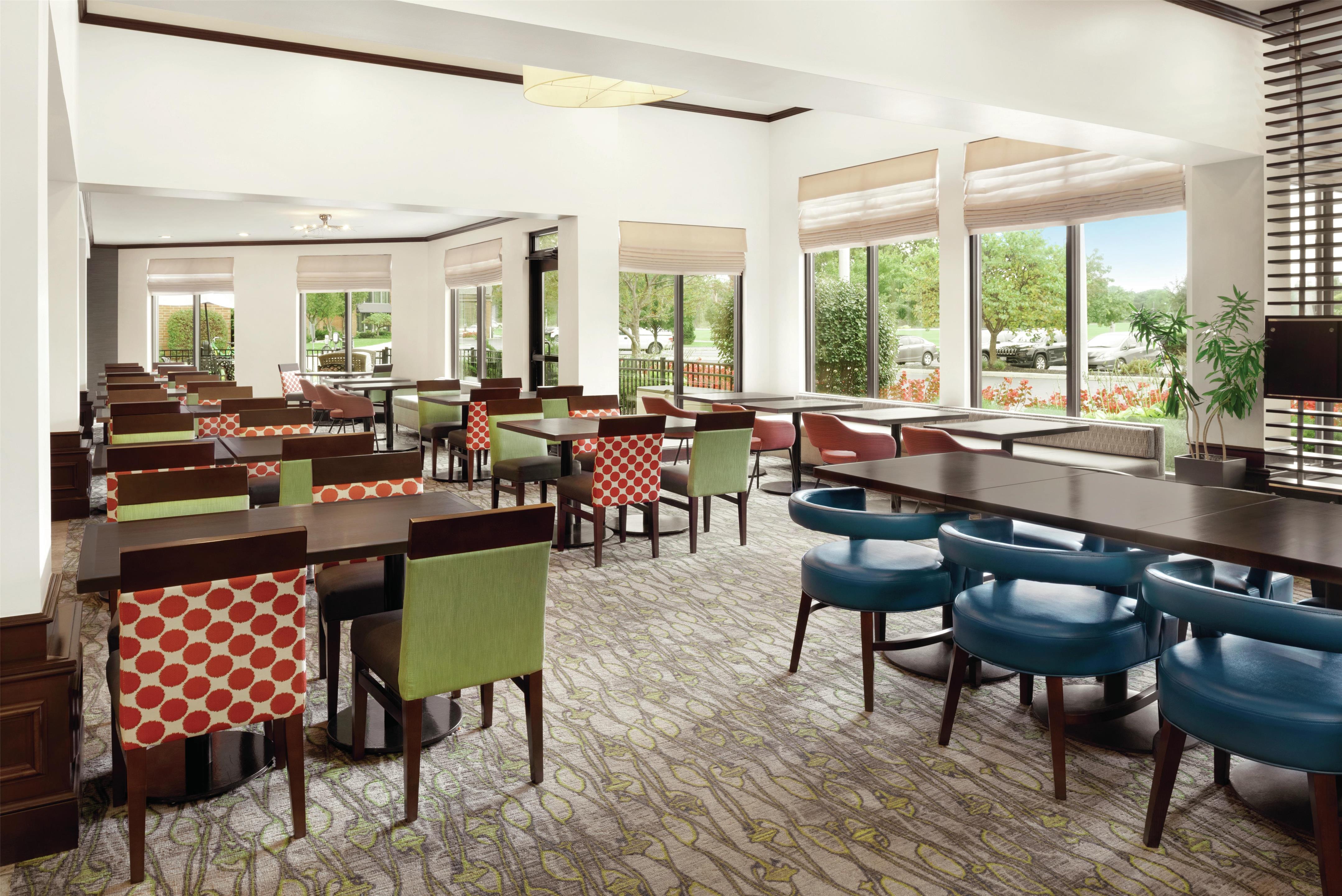 Restaurant | Hilton Garden Inn South Bend